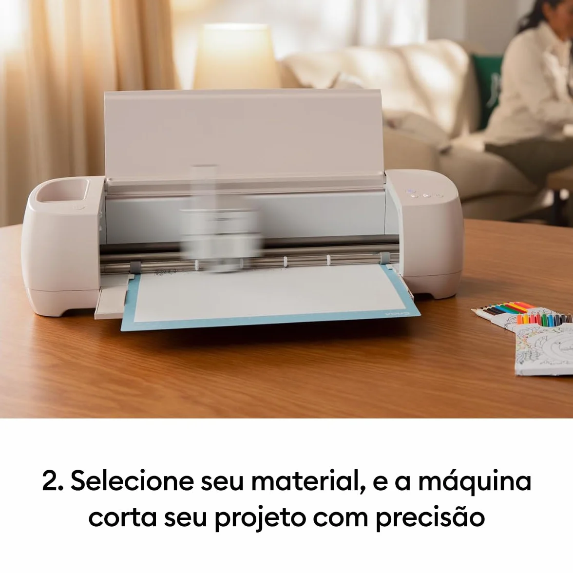 Cricut Explore 4 Plotter da Taglio con Magazzino Integrato per Vinile, Termovinile (2025 Amazon Exclusive Edition)