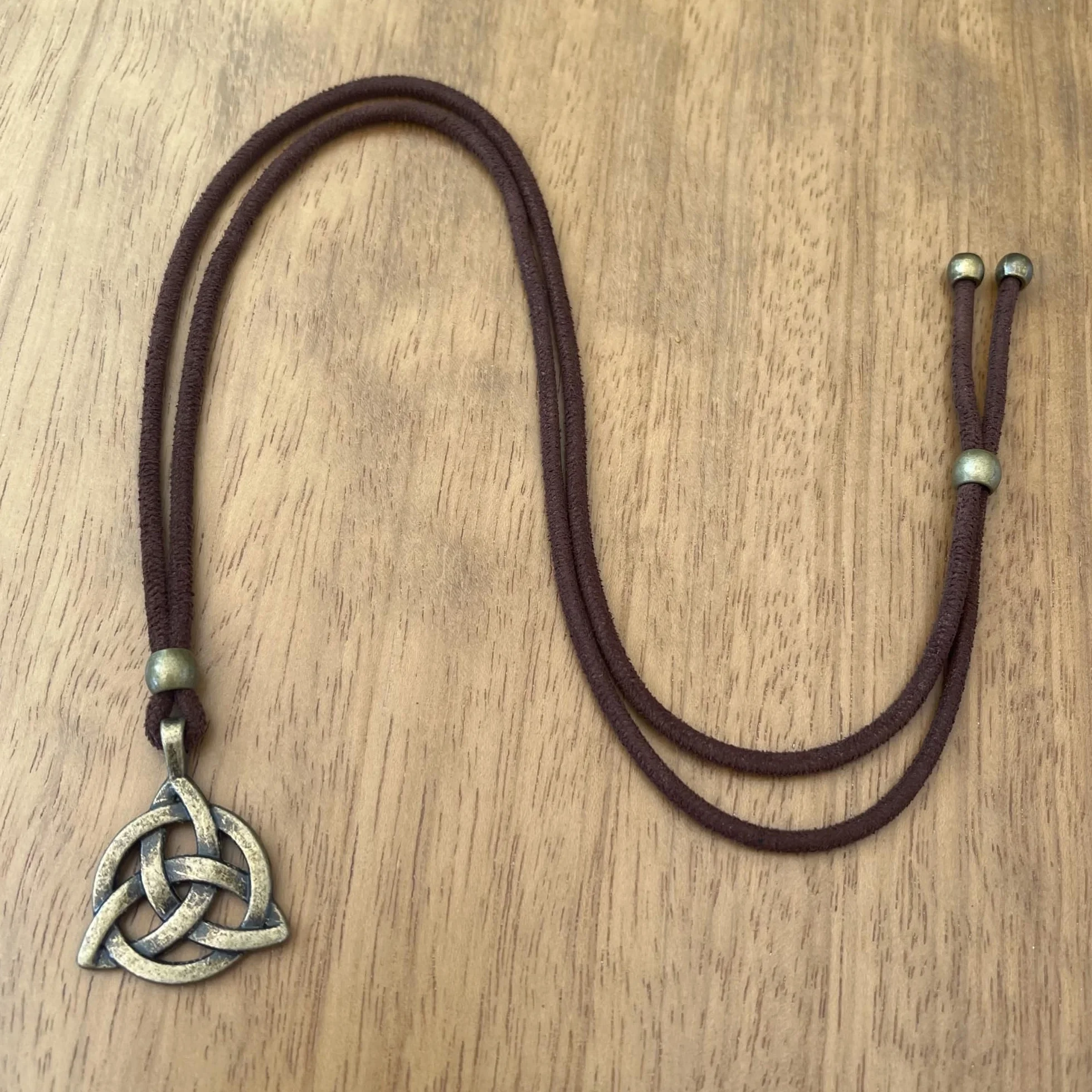 Collana Celtica Donna Uomo con Ciondolo Triquetra Nodo della Trinità in Argento Antico o Bronzo - Amuleto di Protezione Regolabile