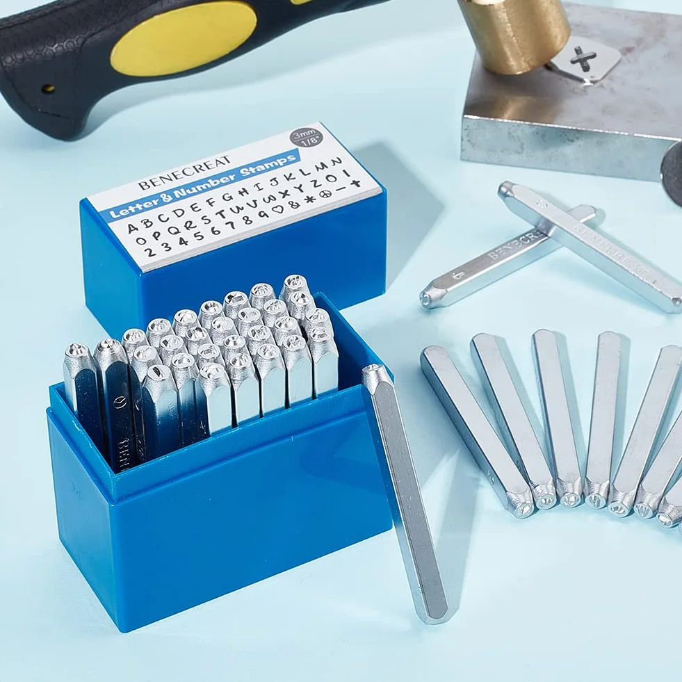 BENECREAT 42PCS 3 mm Timbro in Metallo con Lettere e Numeri, Punzoni per Metallo, Acciaio al Carbonio, A-Z e 0-9