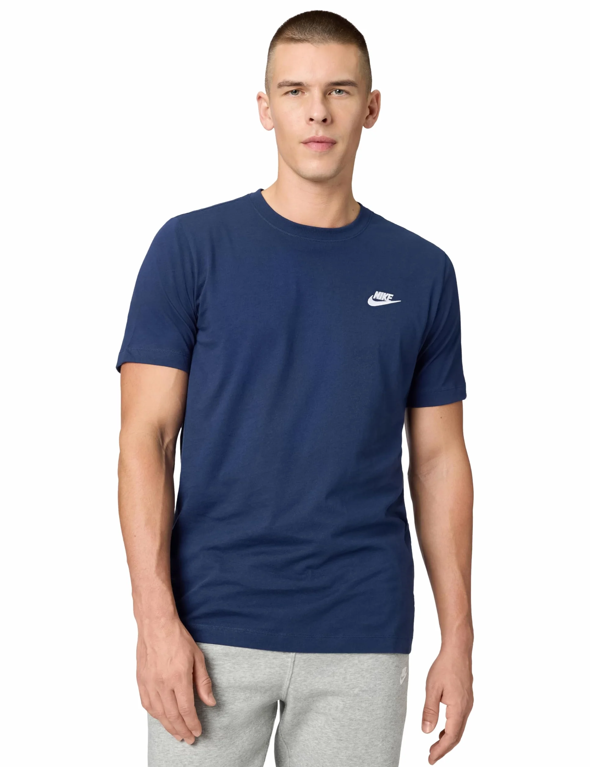 NIKE Men's Sportswear Club T-Shirt