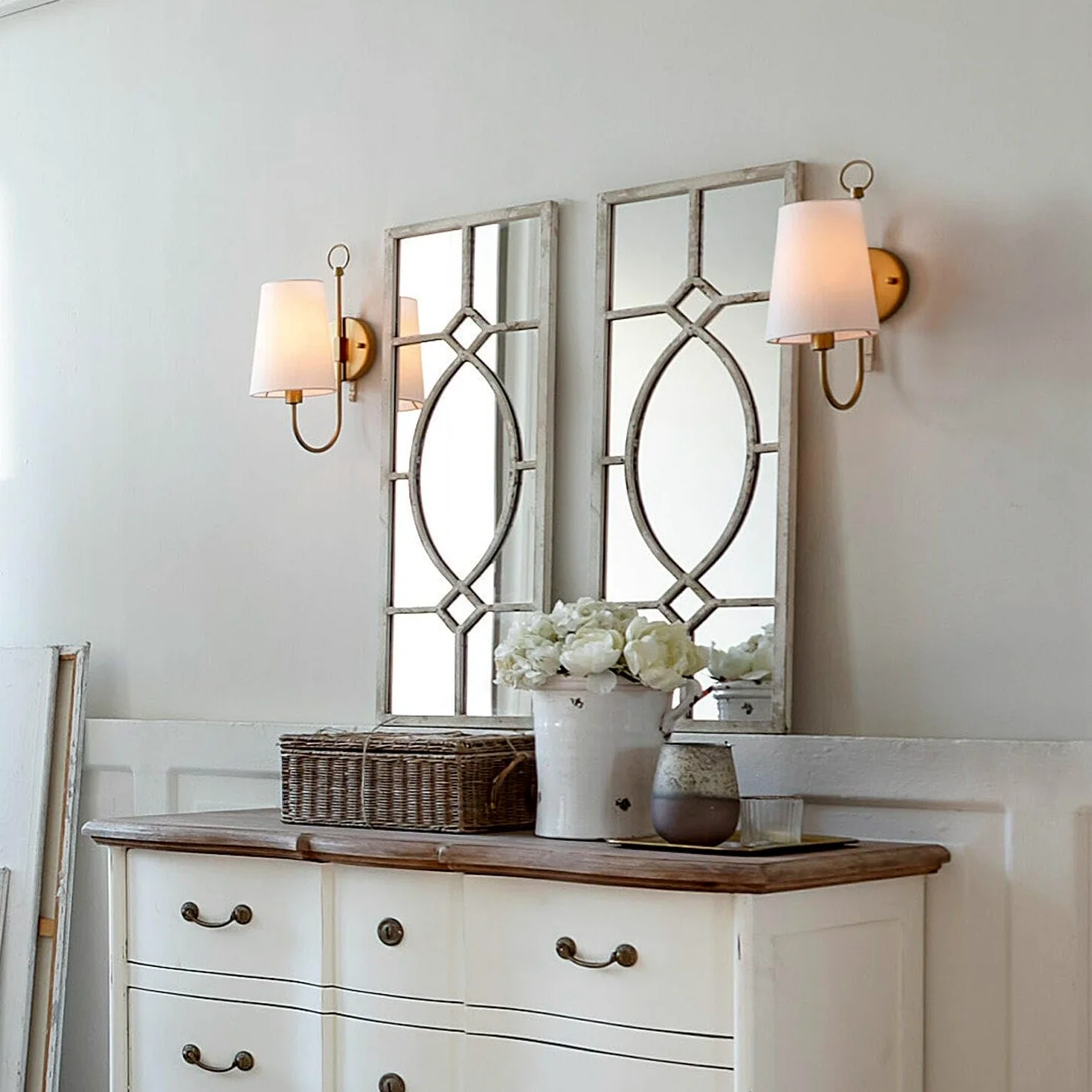 Loberon Millery Specchio - Ferro Massiccio con Finitura Antica - Utilizzo Versatile, Bianco Antico