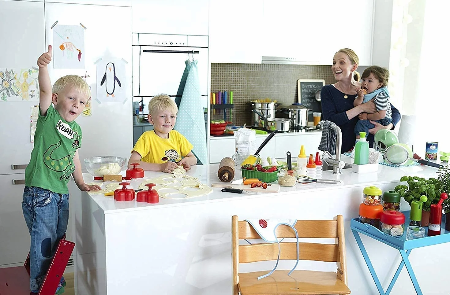 KUHN RIKON Kinderkitchen - Coltello per cani con lama seghettata, colore: blu