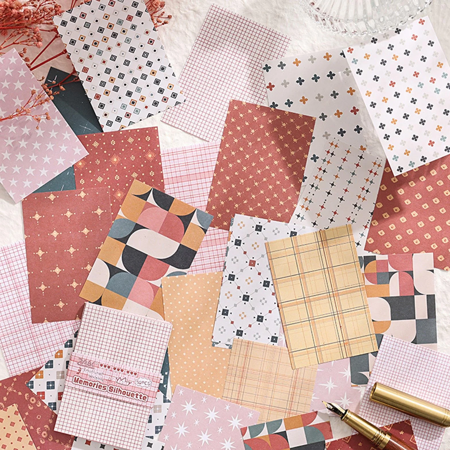 Carta Scrapbooking Retrò 200 Fogli 8.3 x 5.6cm Carta di Riso per Decoupage Vintage Junk Journal