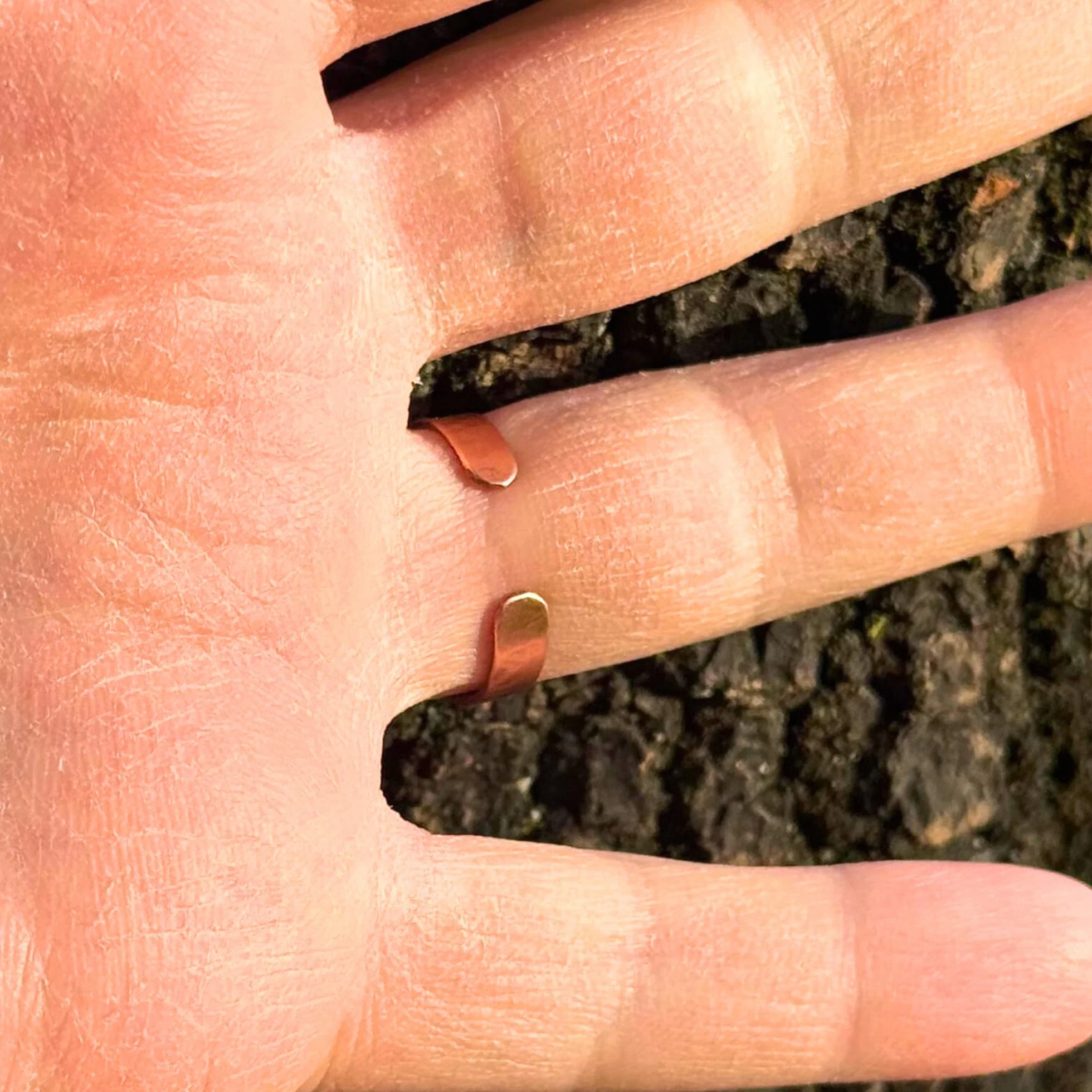 Antica Fucina Rho Anello Regolabile in Rame Puro 0,8 mm - Lavorato a Mano in Italia Unisex