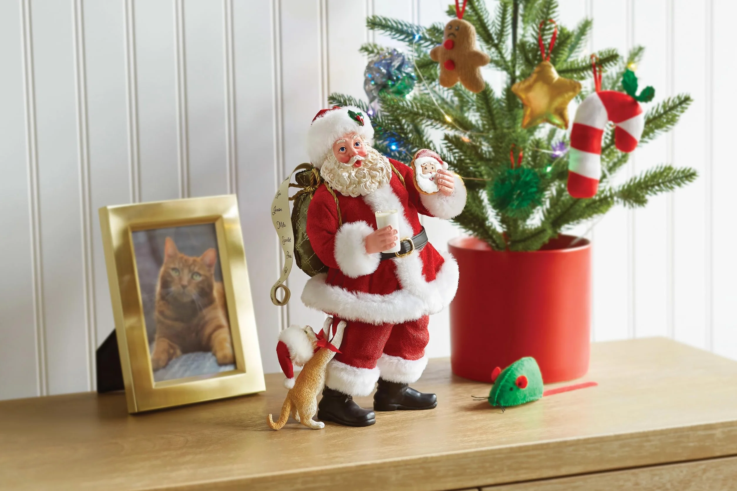 Department 56 Possible Dreams Statuetta tiragraffi Babbo Natale animali domestici 26 cm multicolore