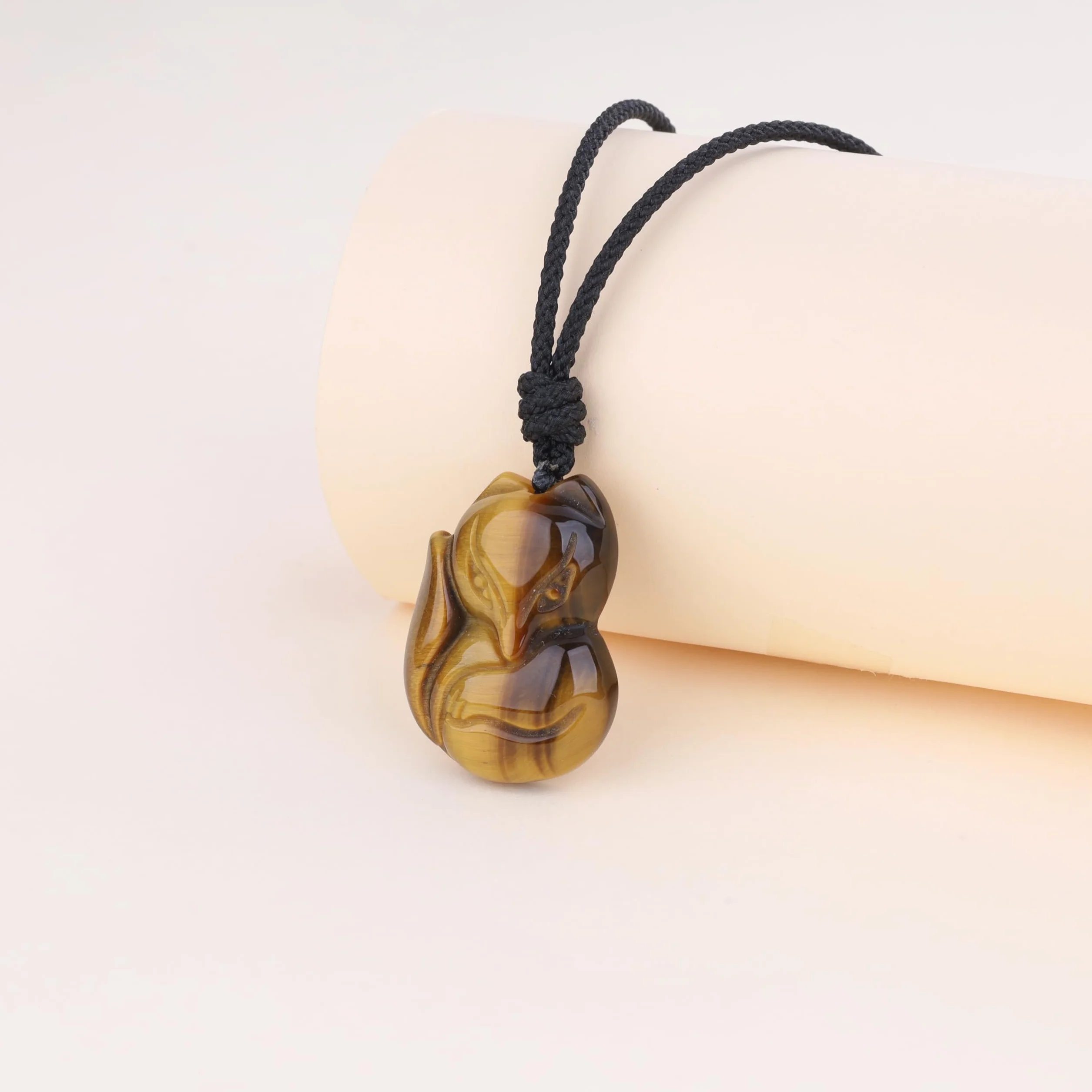 Pendente Volpe in Pietre Naturali, Collana Unisex Laccio Regolabile