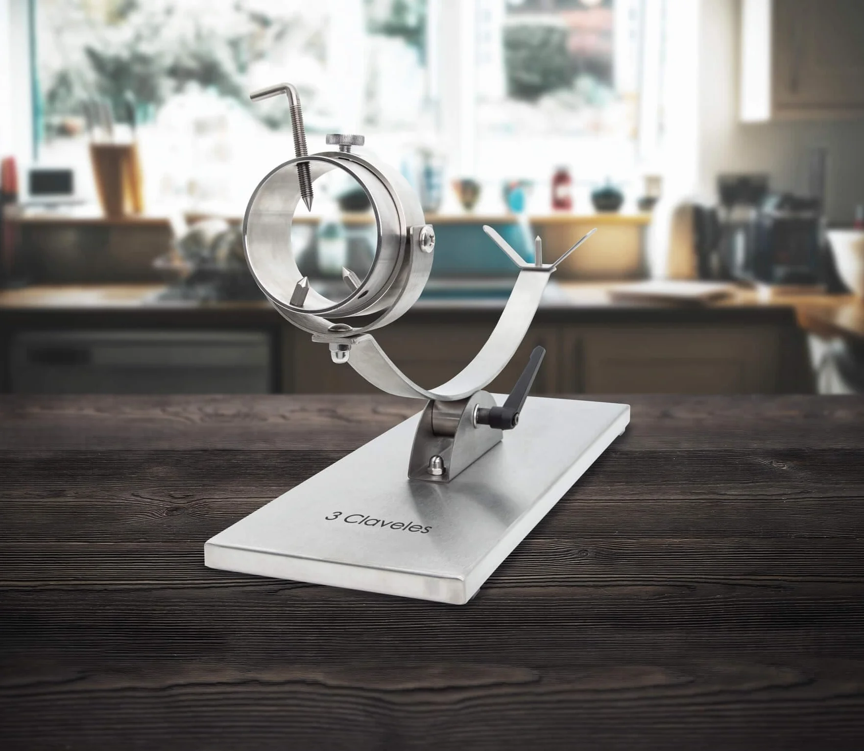 Supporto per prosciutto in Acciaio Inox, Base 50 x 18 cm, Testa Girevole, Fissaggio a V con spiedino, Design Professionale, Stabile e Facile da Pulire, Ideale per prosciutti di Qualsiasi Dimensione