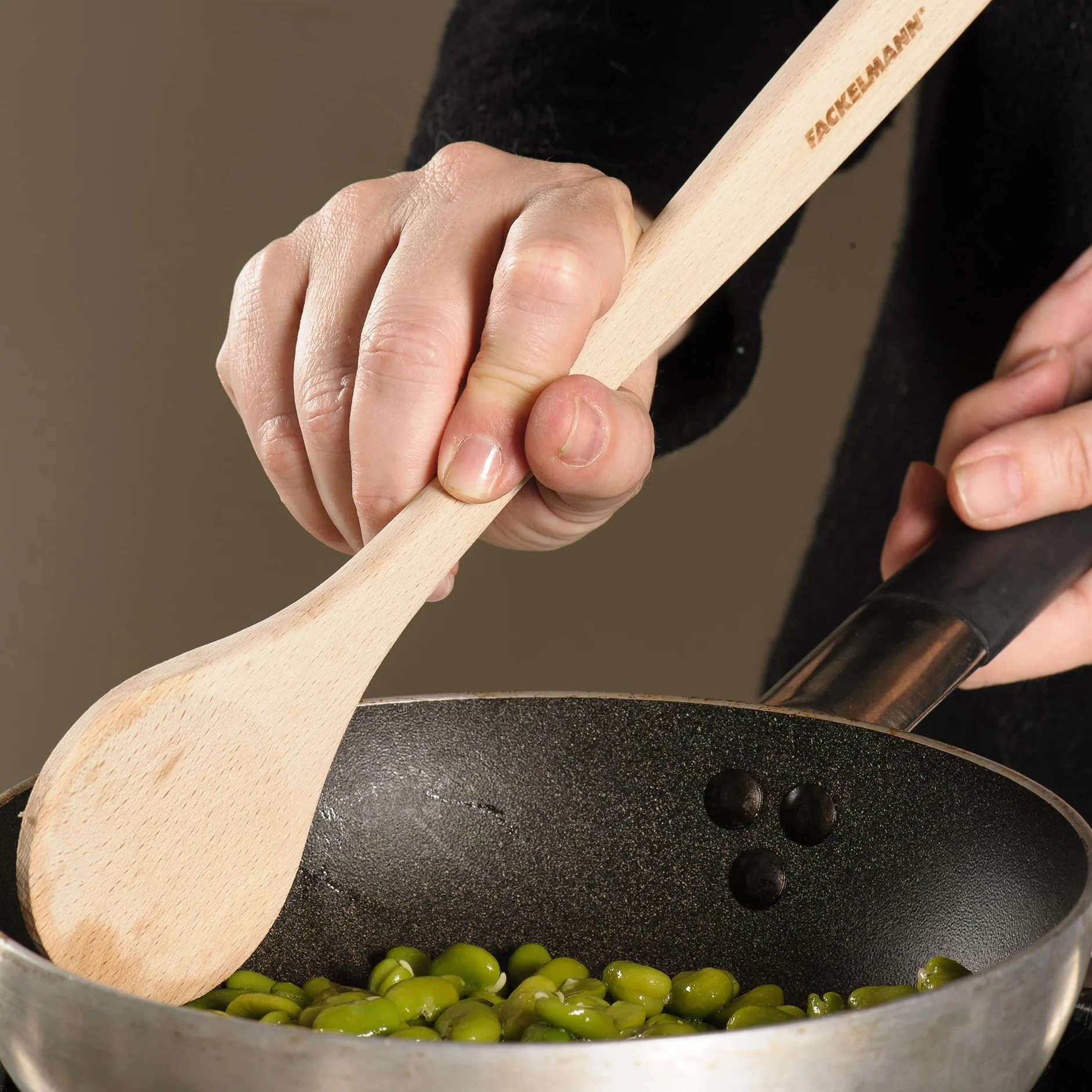 Fackelmann Cucchiaio da cucina in legno di faggio 30 cm per pentole antiaderenti