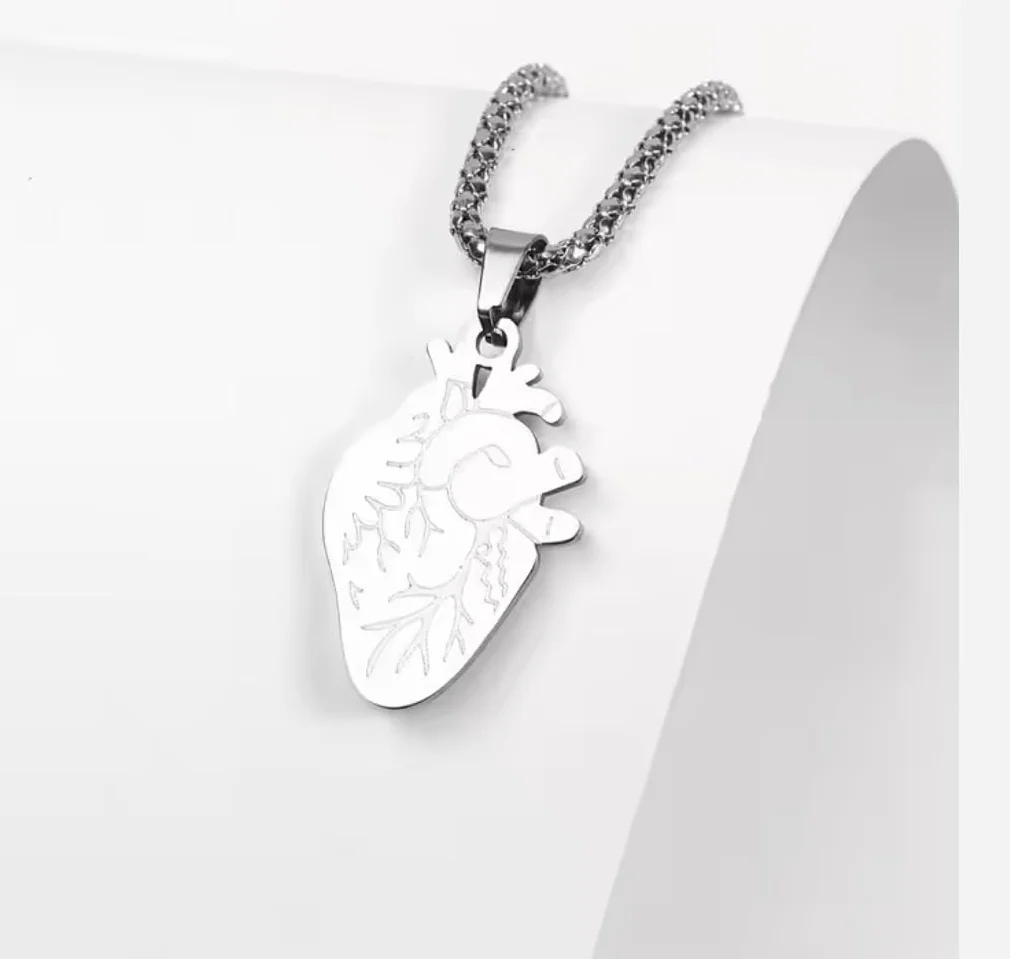 Collana cuore anatomico Personalizzabile da incidere con messaggio