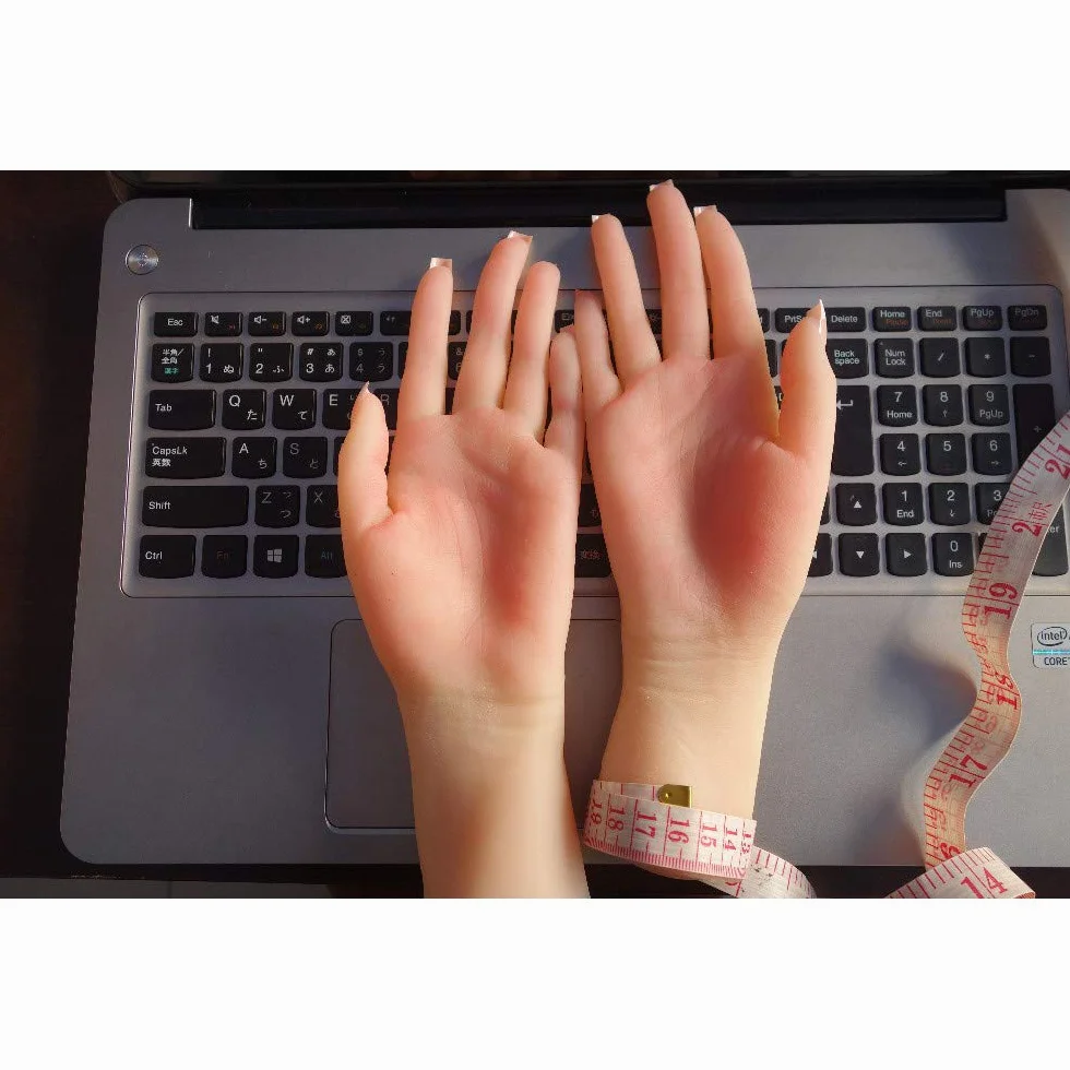 Piedi o mani in silicone, mano realistica in silicone, modello a mano in silicone, 1 paio di mani finte femminili a grandezza naturale in silicone morbido flessibile per anello braccialetto e Gl