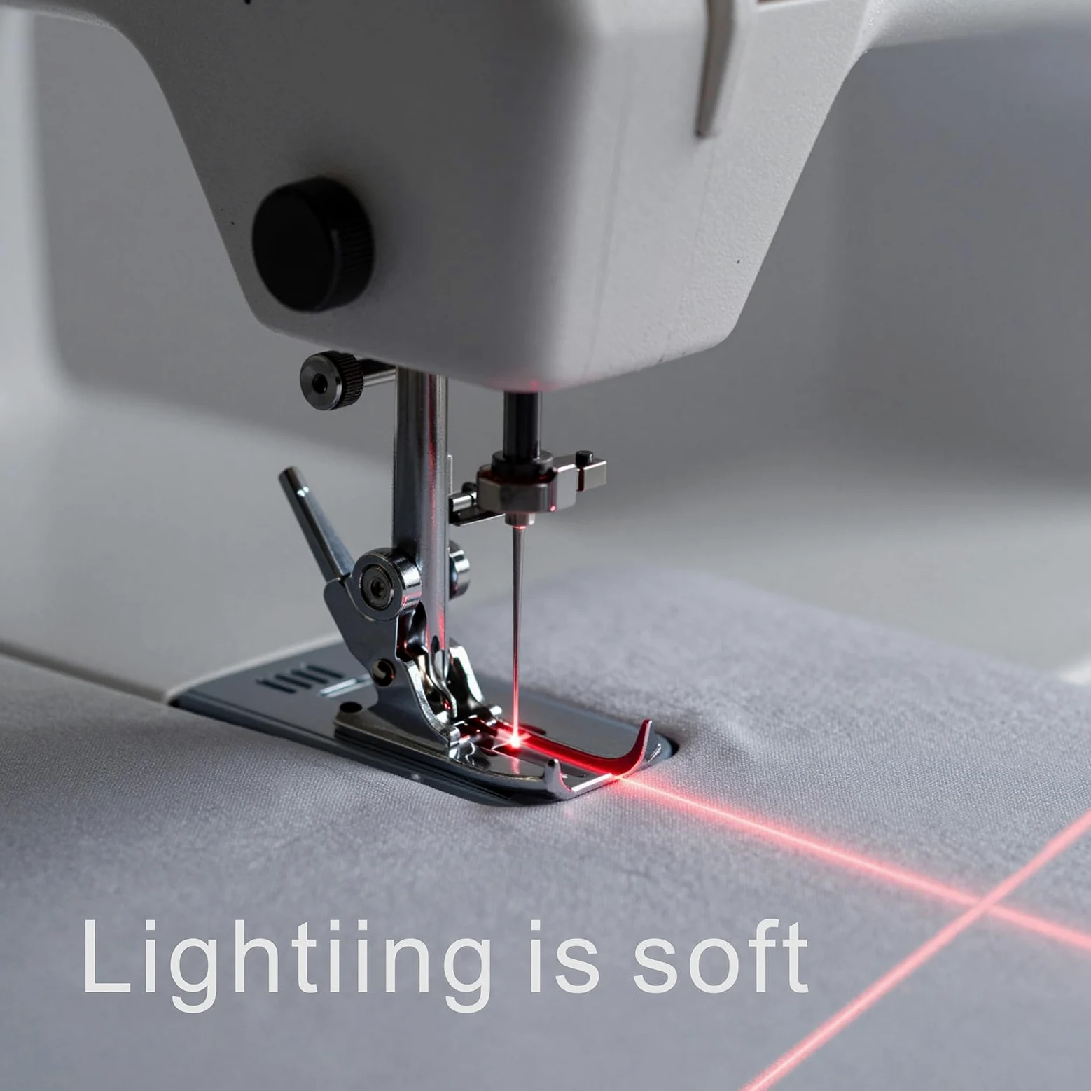 Luce magnetica per macchina da cucire, guida laser rossa per cuciture dritte, strumento di cucitura di precisione a mani libere con collo d'oca flessibile, alimentazione plug-in per una luminosità
