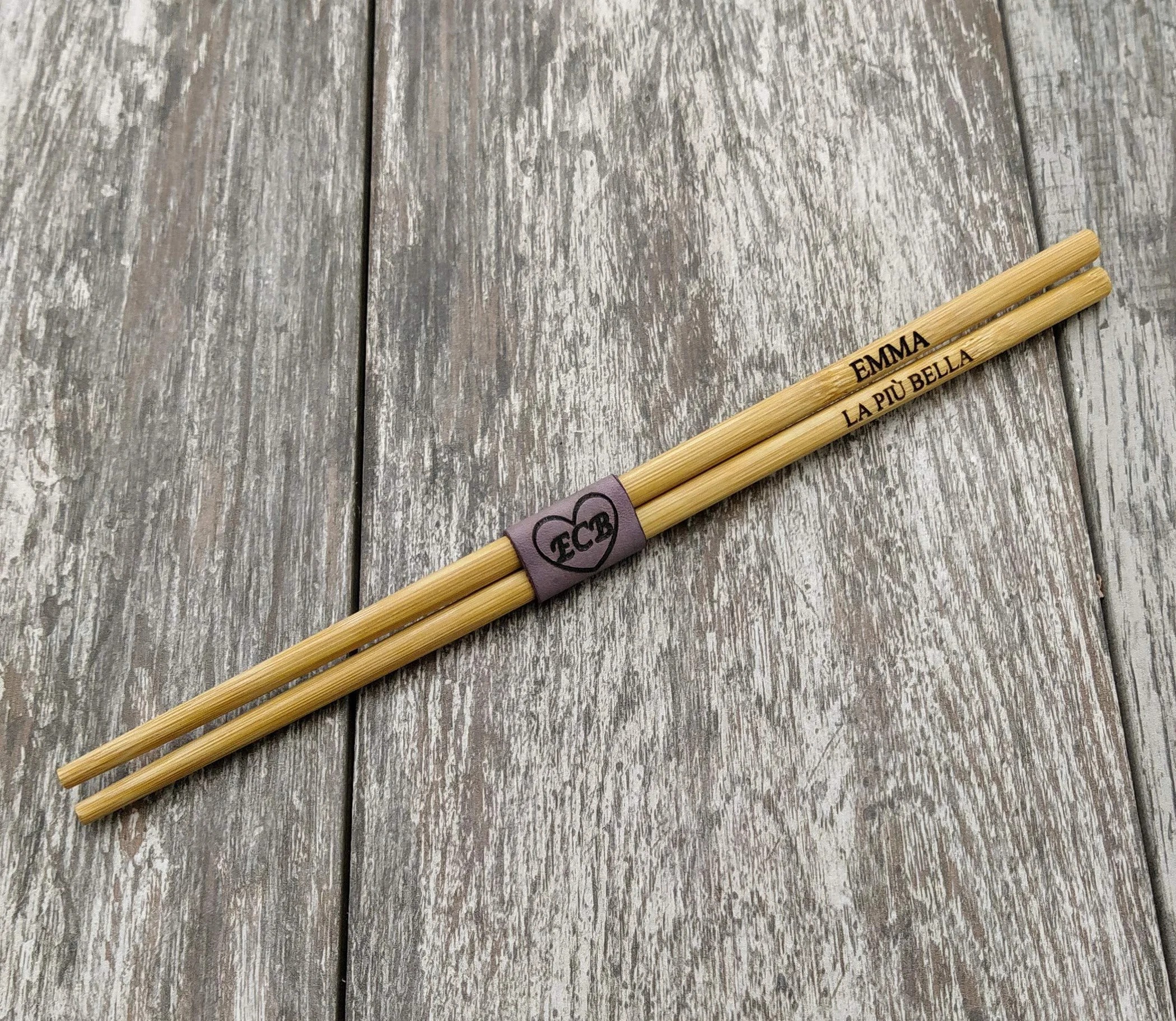 Bacchette Sushi Personalizzate in Legno di Bambù con Custodia in Pelle, Regalo Festa della Mamma