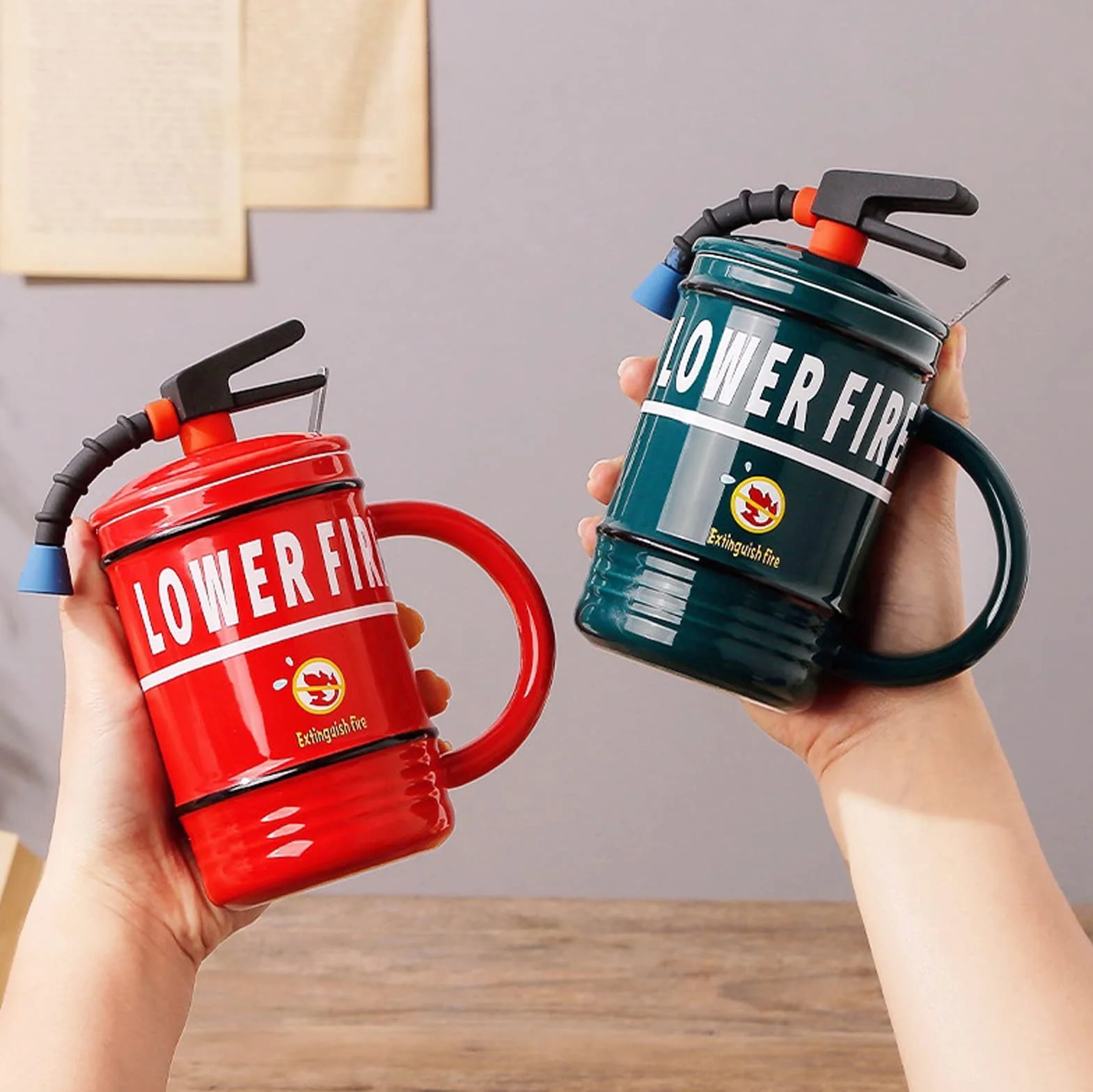 ZONSUSE Tazza Dell'estintore Personalizzata Ceramica con Coperchio e Cucchiaio Rosso