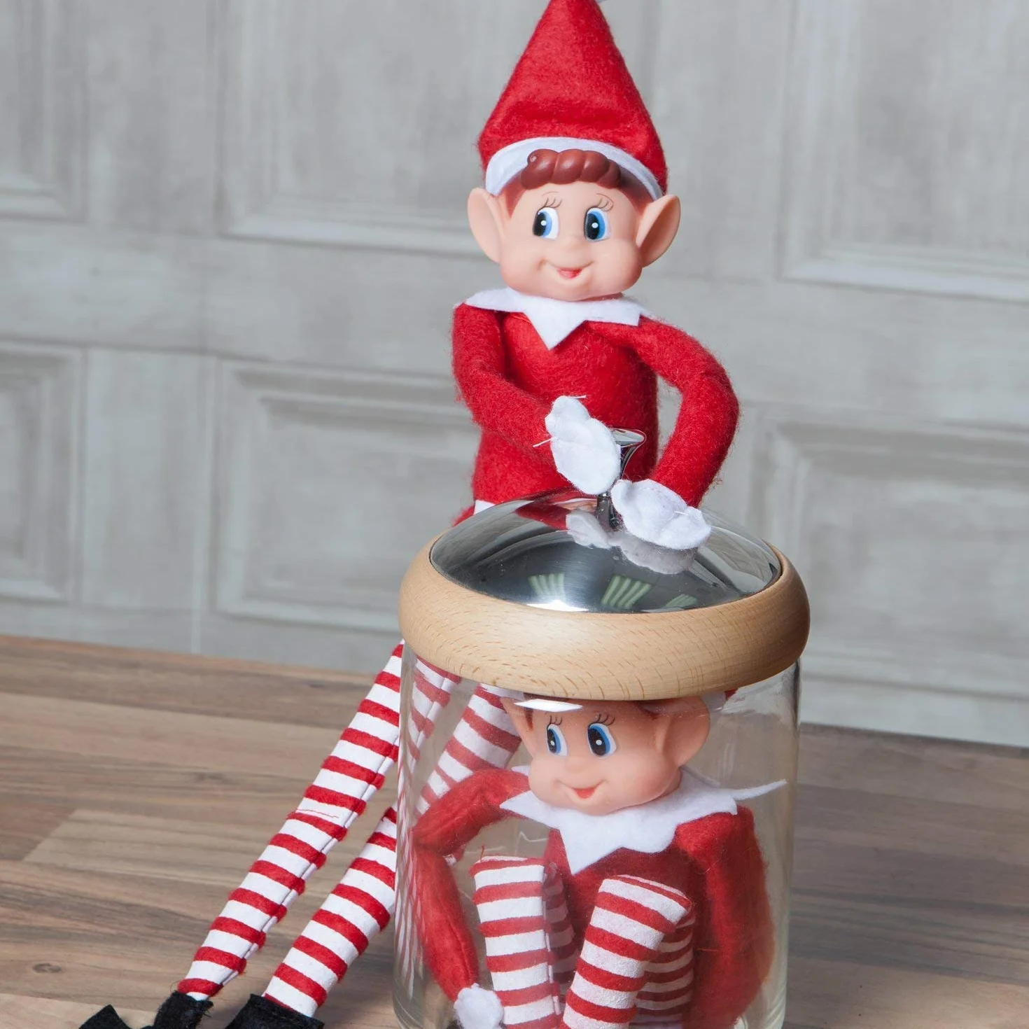 Set di 2 elfi natalizi giocosi con corpo morbido, viso in vinile, impugnatura in velcro per Natale