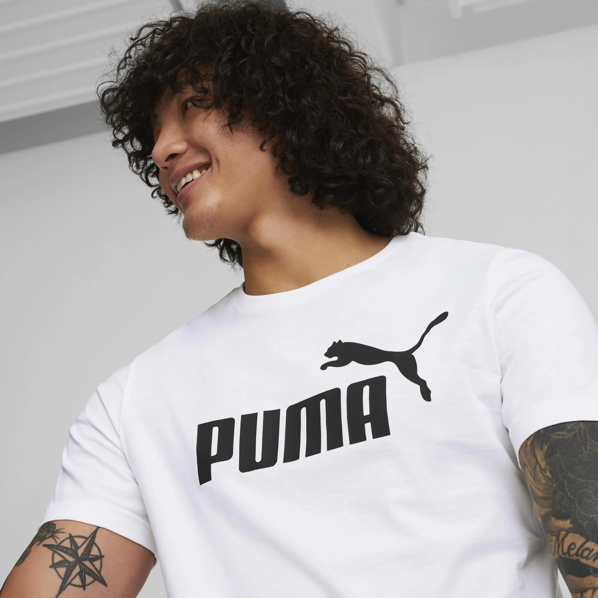 PUMA Ess Logo Tee Maglietta Uomo