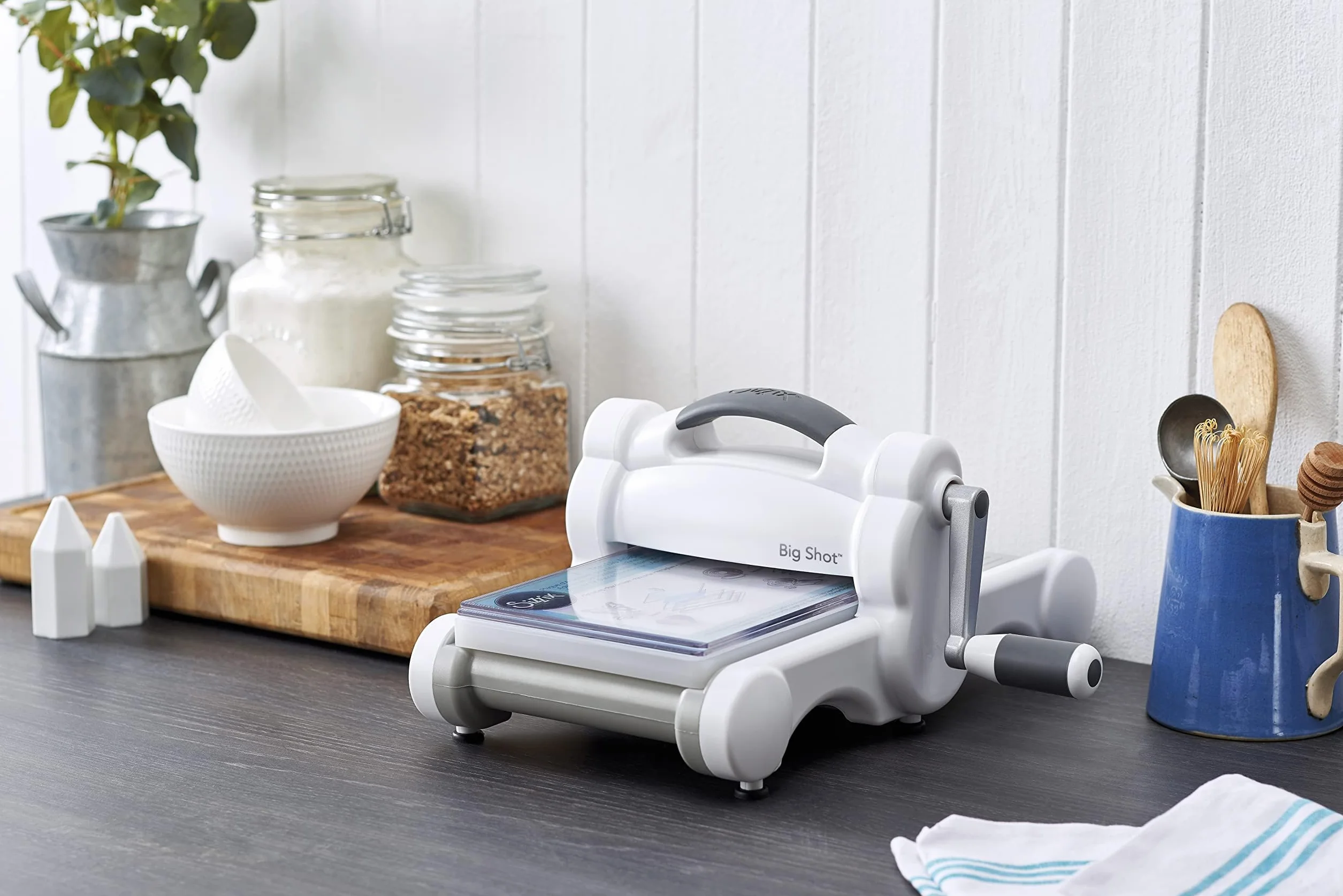 Sizzix Big Shot Macchina con Piattaforma Standard - Rullo Artigianale Versatile - Solo Macchina, Bianco & Grigio