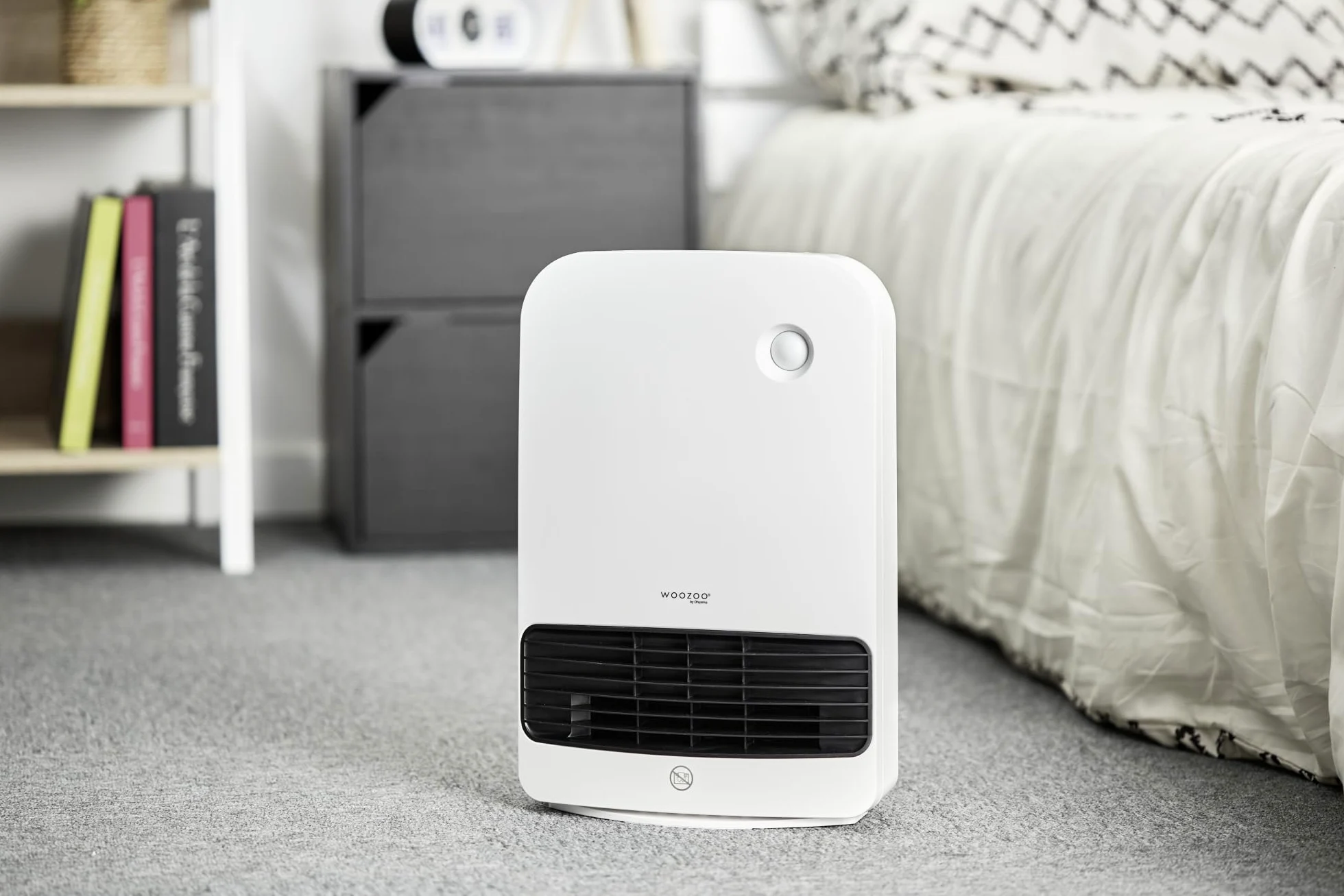 Iris Ohyama, Riscaldatore compatto/Radiatore mobile in ceramica, Portata 90cm, 1500W, Rilevatore di movimento per il risparmio, Timer, Bagno, soggiorno - Ceramic Fan Heater JCH-15TD4 - Bianco