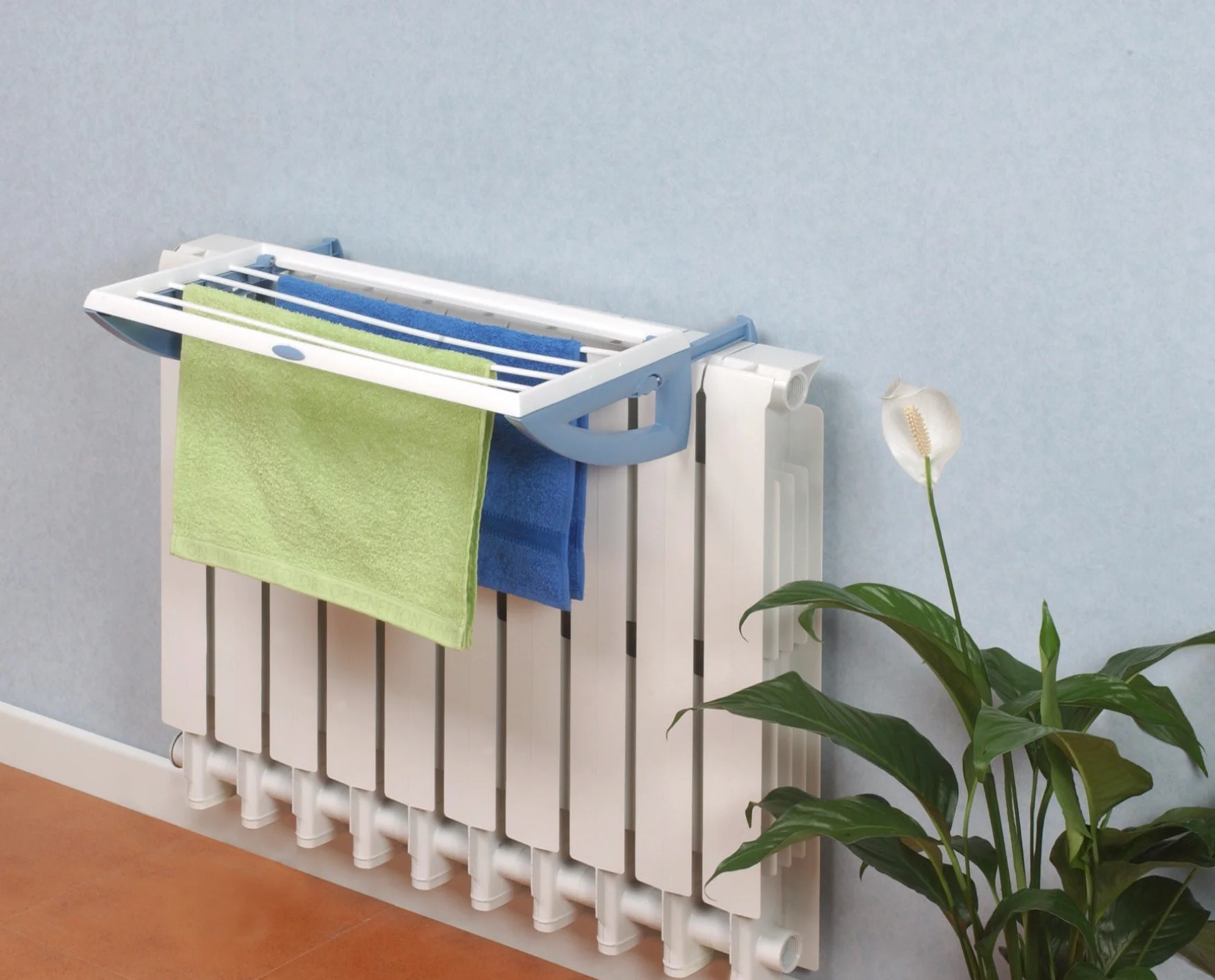 Gimi Pliko Stendibiancheria Da Termosifone In Resina, Stendino Da 3.5 M, Bianco, ‎‎55.5 x 28.5 x 13 cm, 2.5 Kg