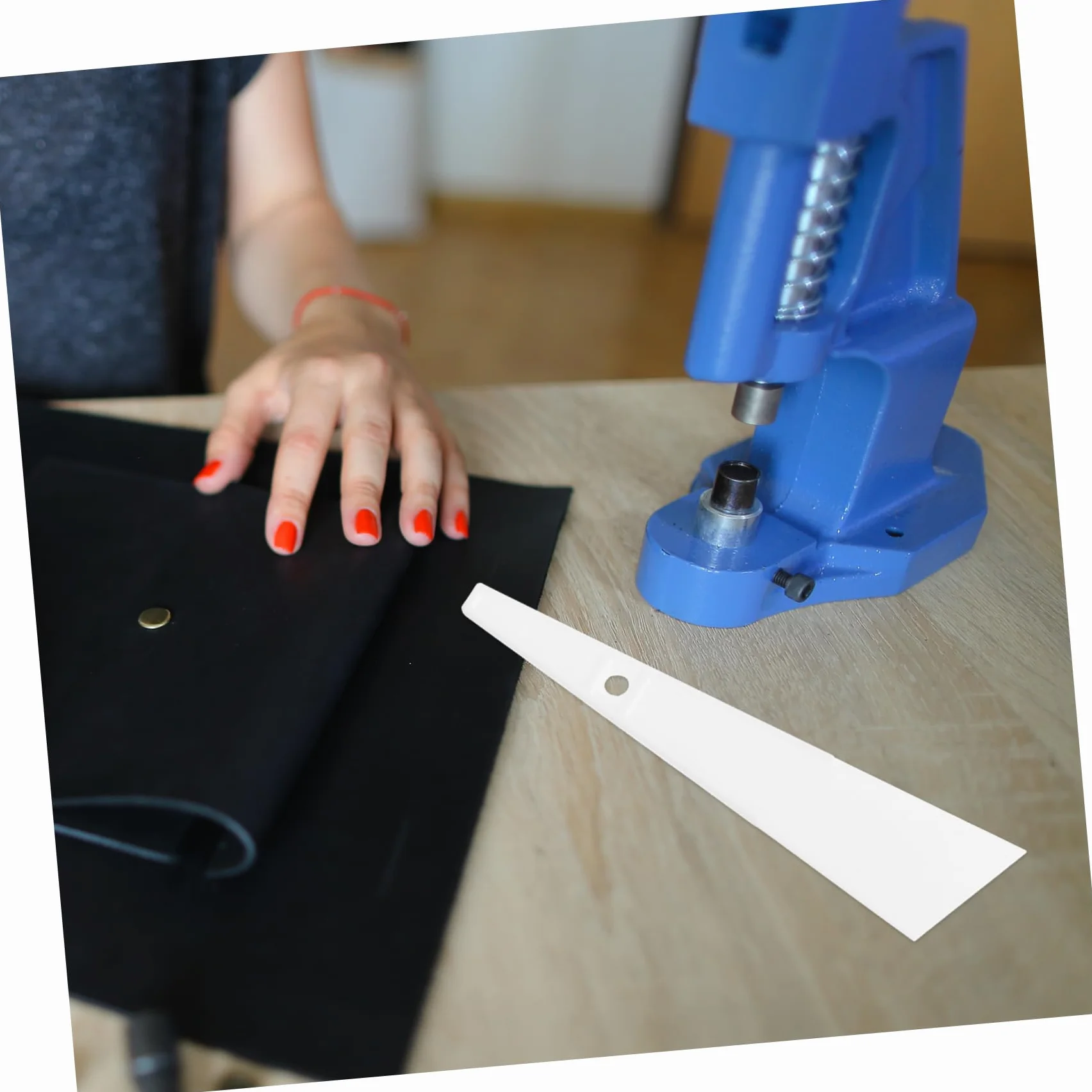 BELLIFFY Spatola per Colla in Plastica 3 Pezzi, Applicatore Colla per Pelle Riutilizzabile, Strumento Artigianale