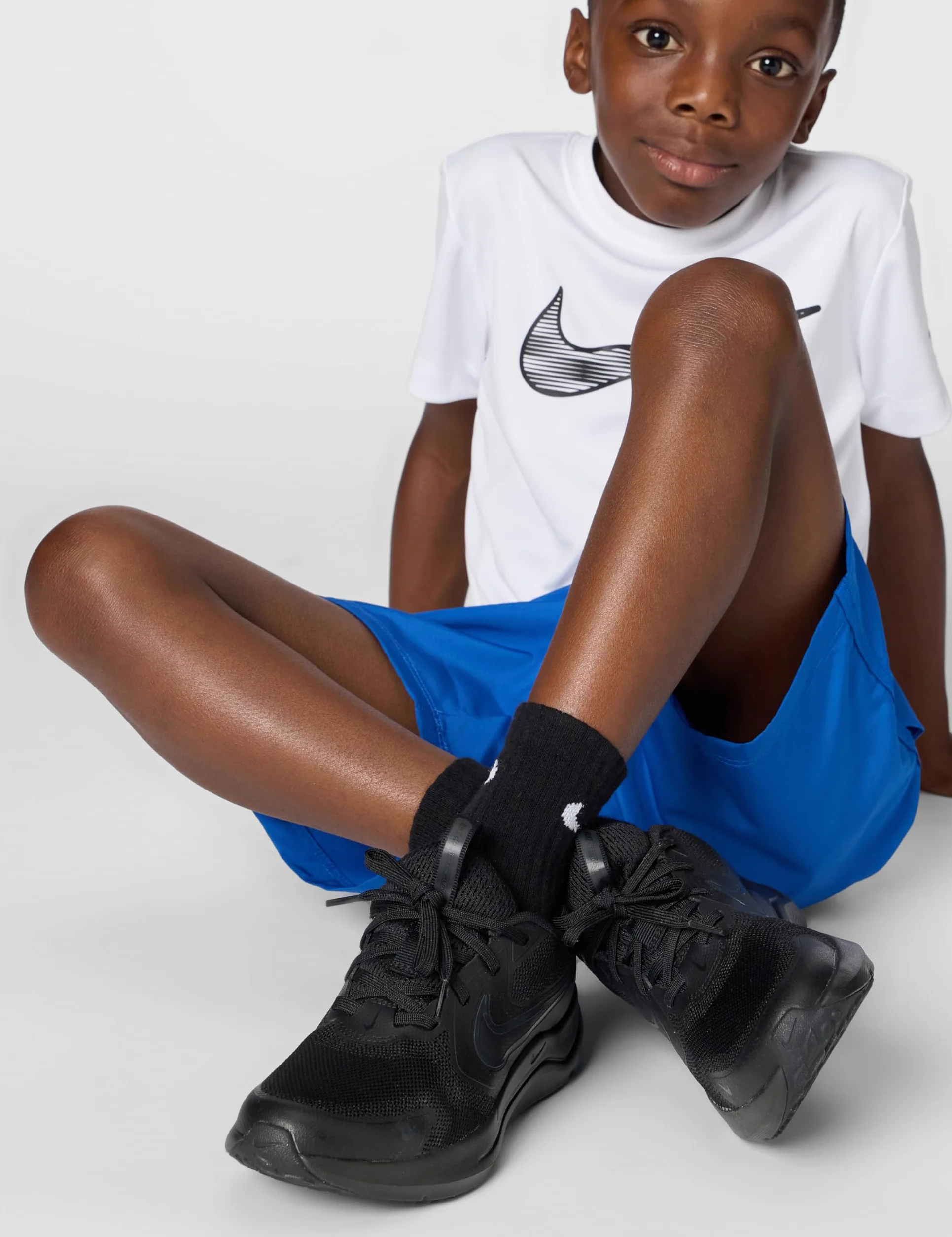 Nike Cosmic Runner Sneaker Unisex - Bambini e Ragazzi