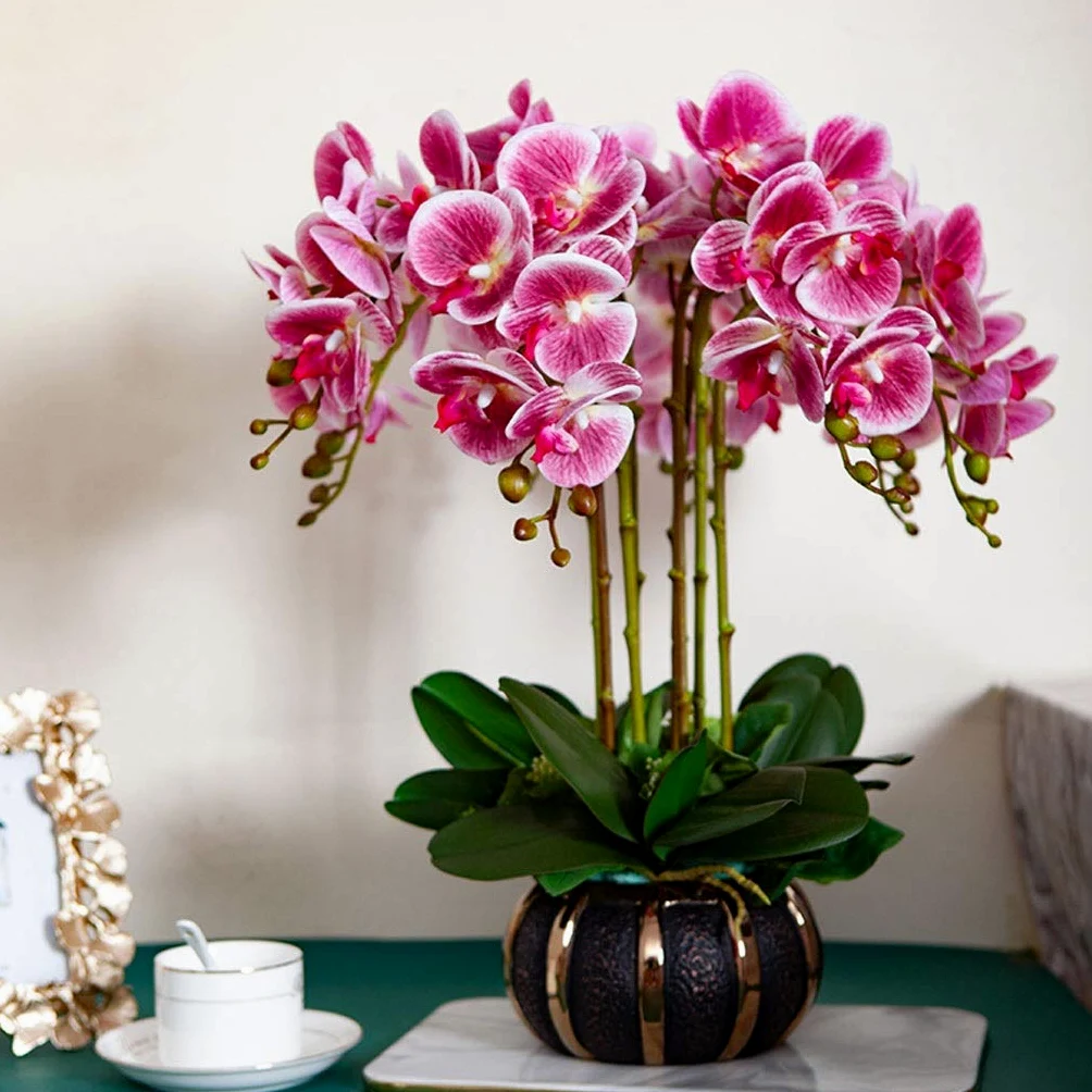 SDdPulse Orchidee artificiali Phalaenopsis con vaso per composizioni floreali, fiori finti bonsai, farfalle, set di decorazioni per la casa, ufficio, cucina, letto, viola