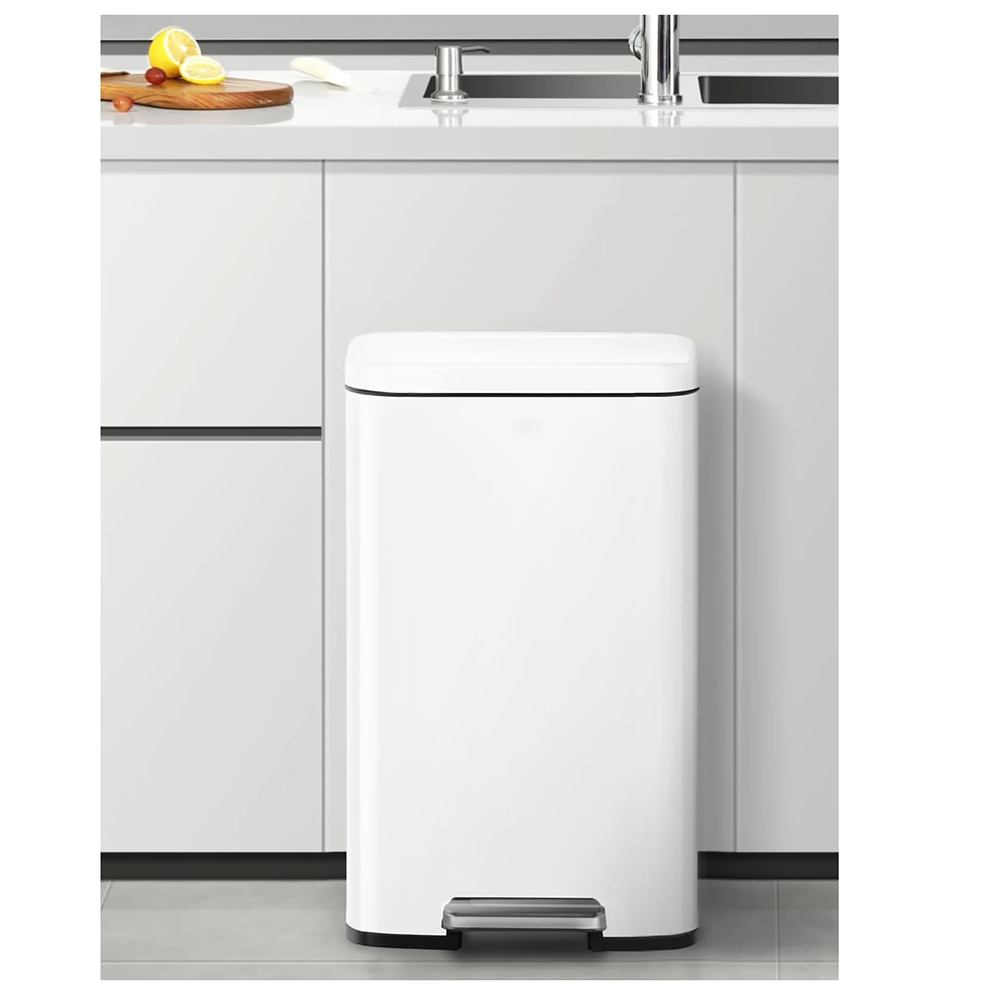 EKO Madison - Pattumiera da Cucina, 50 l, con Pedale e Coperchio a Chiusura Morbida, Colore: Bianco Opaco, in Acciaio Inox Anti-Impronta, Cestino Moderno e Robusto, Grande capacità per Il Riciclaggio