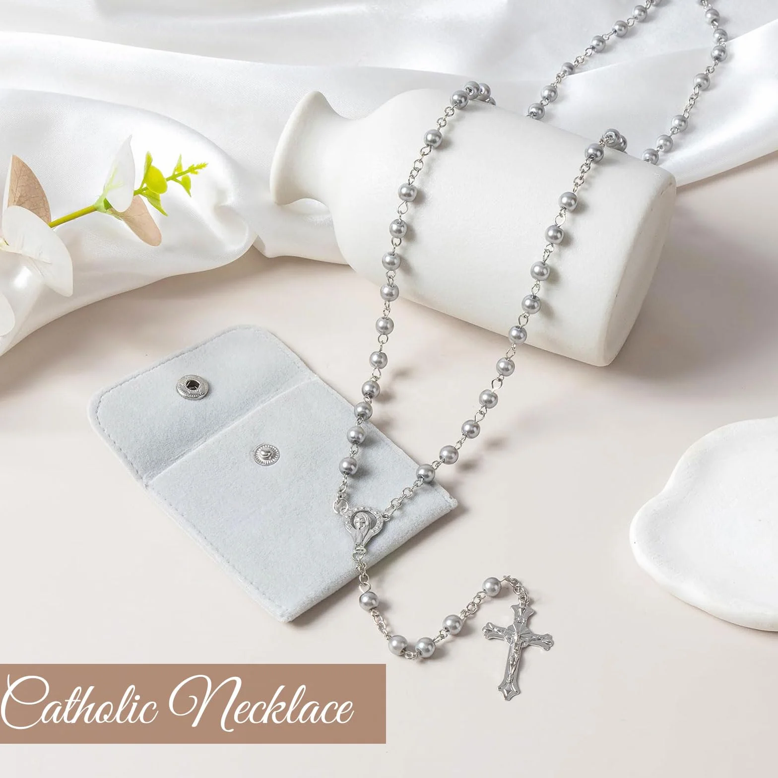 Collana rosario grigia per donne Collana rosario cattolica con perle artificiali Stile monocolore Regalo spirituale per preghiera e meditazione