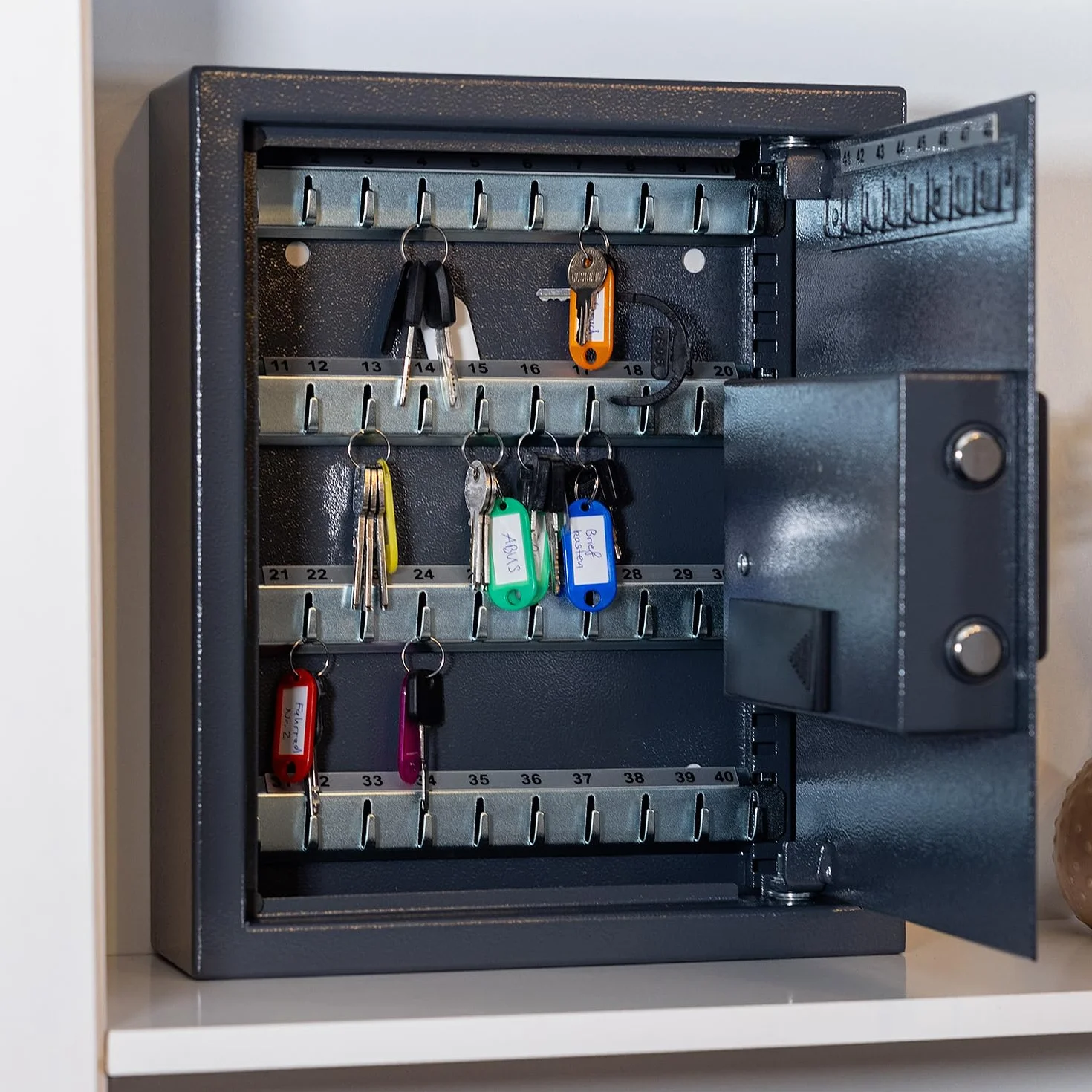 HMF Cassaforte Portachiavi con codice numerico, Armadietto Portachiavi con serratura elettronica | 30 ganci | 30 x 28 x 10 cm | Antracite