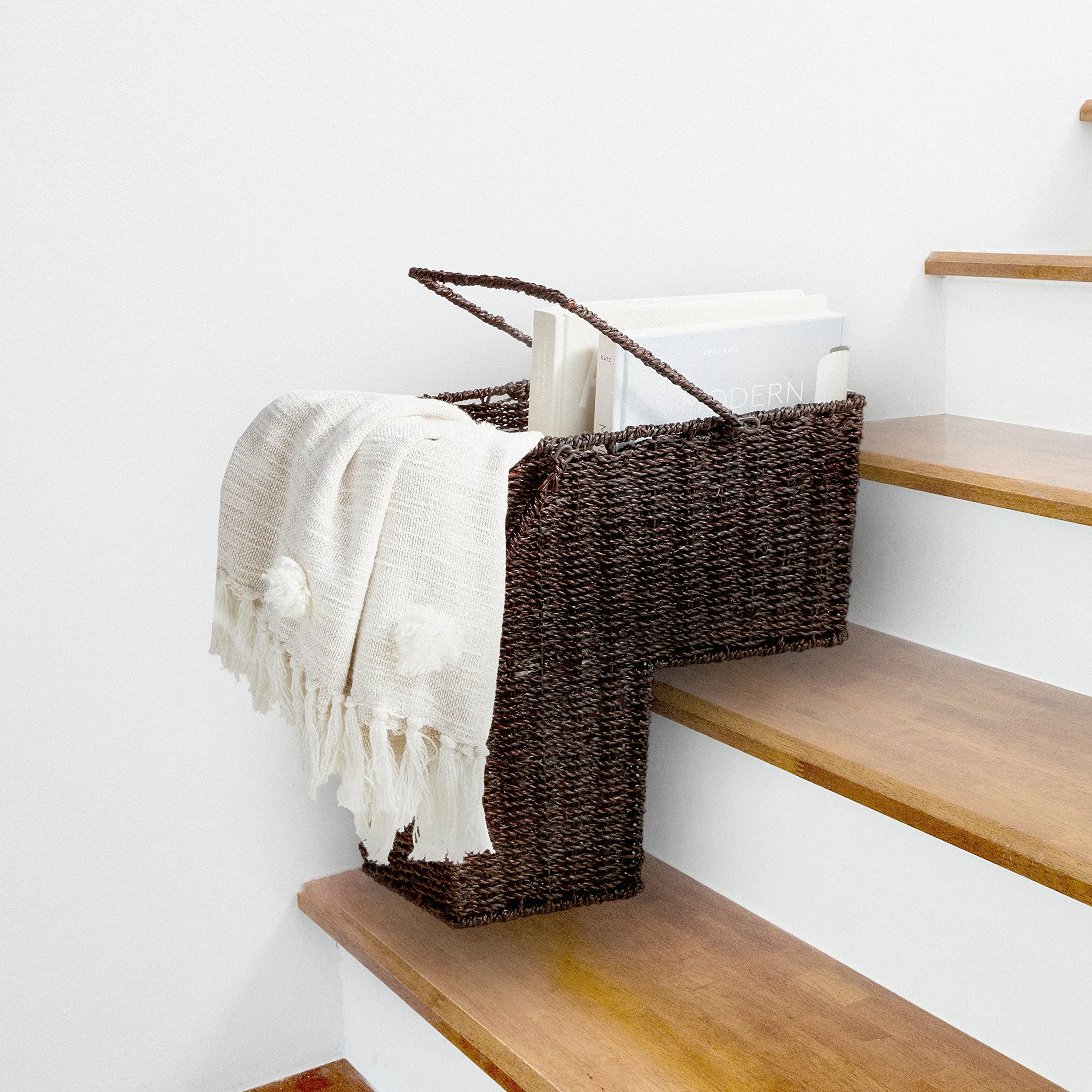 Trademark Innovations Wicker Storage Stair Basket with Handles Cestino Scala, Materiale: Vimini, Marrone, 36 cm