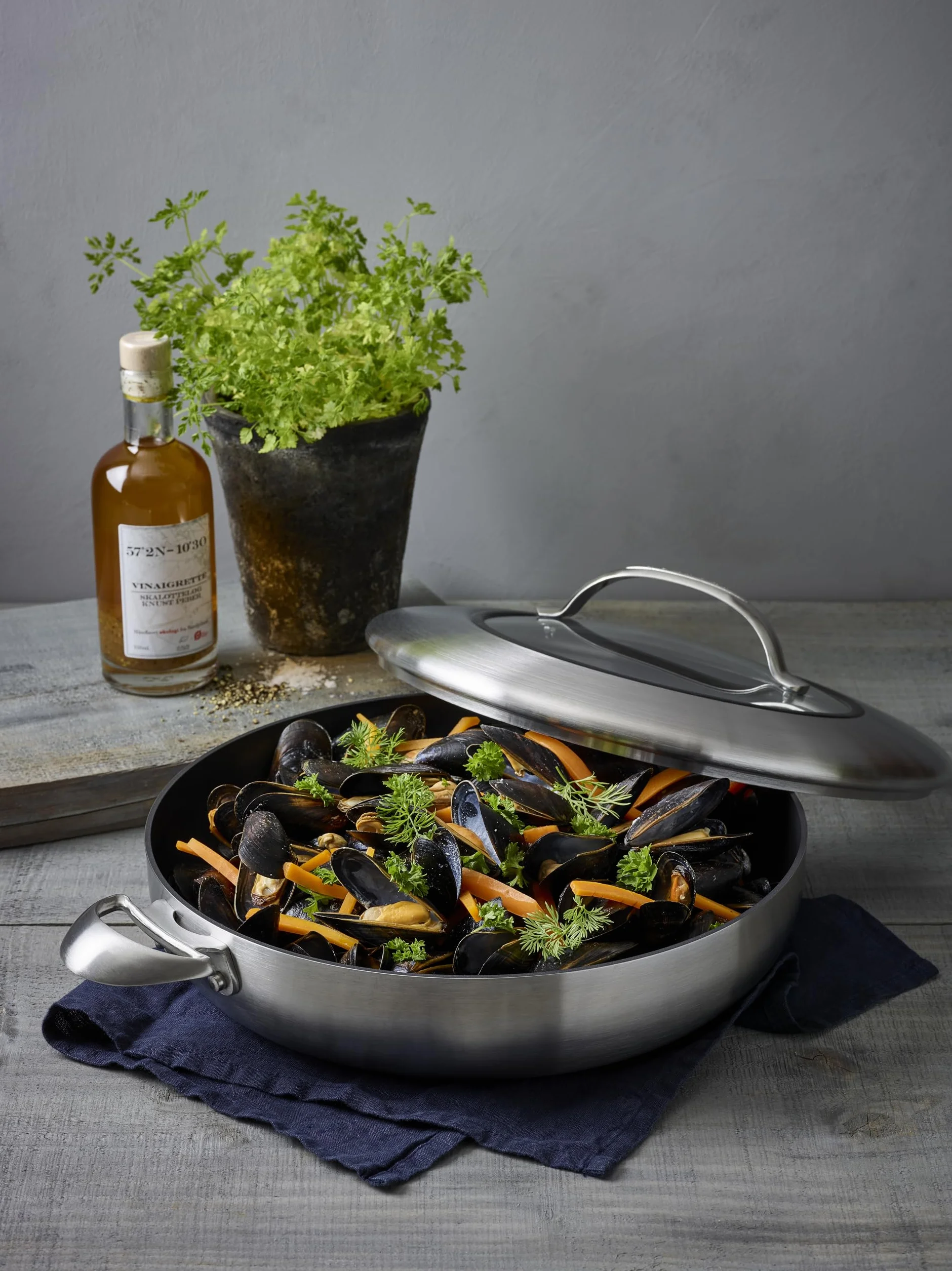 Scanpan - CTX 32cm Chef Pan with Lid