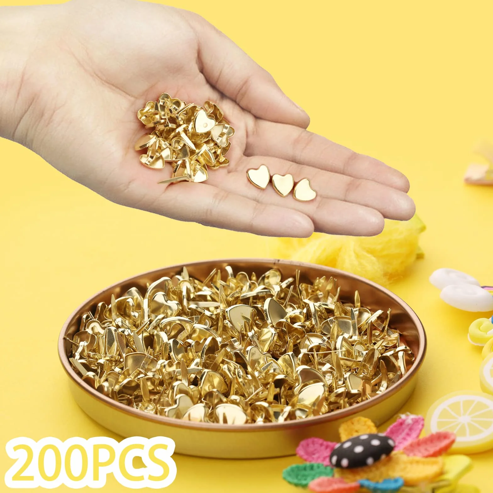 200 Pezzi Fermacampioni a Forma di Cuore in Metallo per Scrapbooking Decorazioni DIY