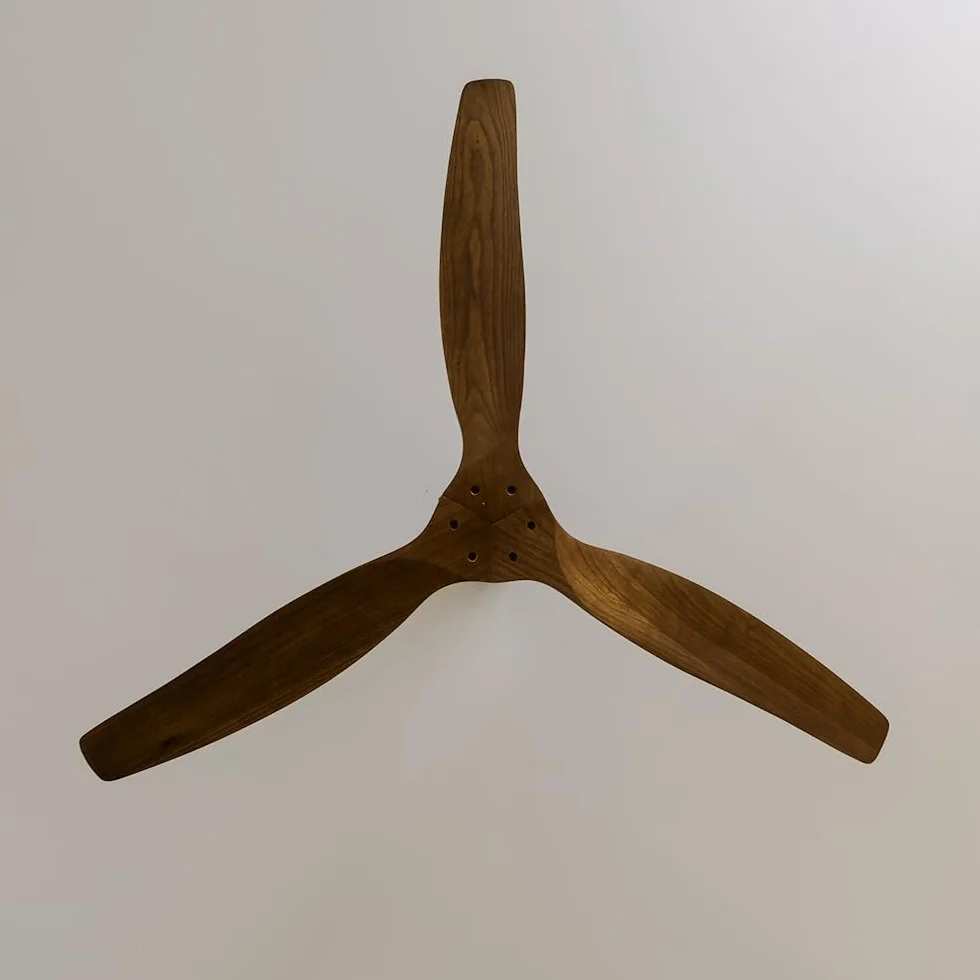 Cecotec Ventilatore da Soffitto EnergySilence Aero 590. 70 W, diametro da 52", telecomando a distanza, programmabile, 3 velocità. (Nero/Noce)