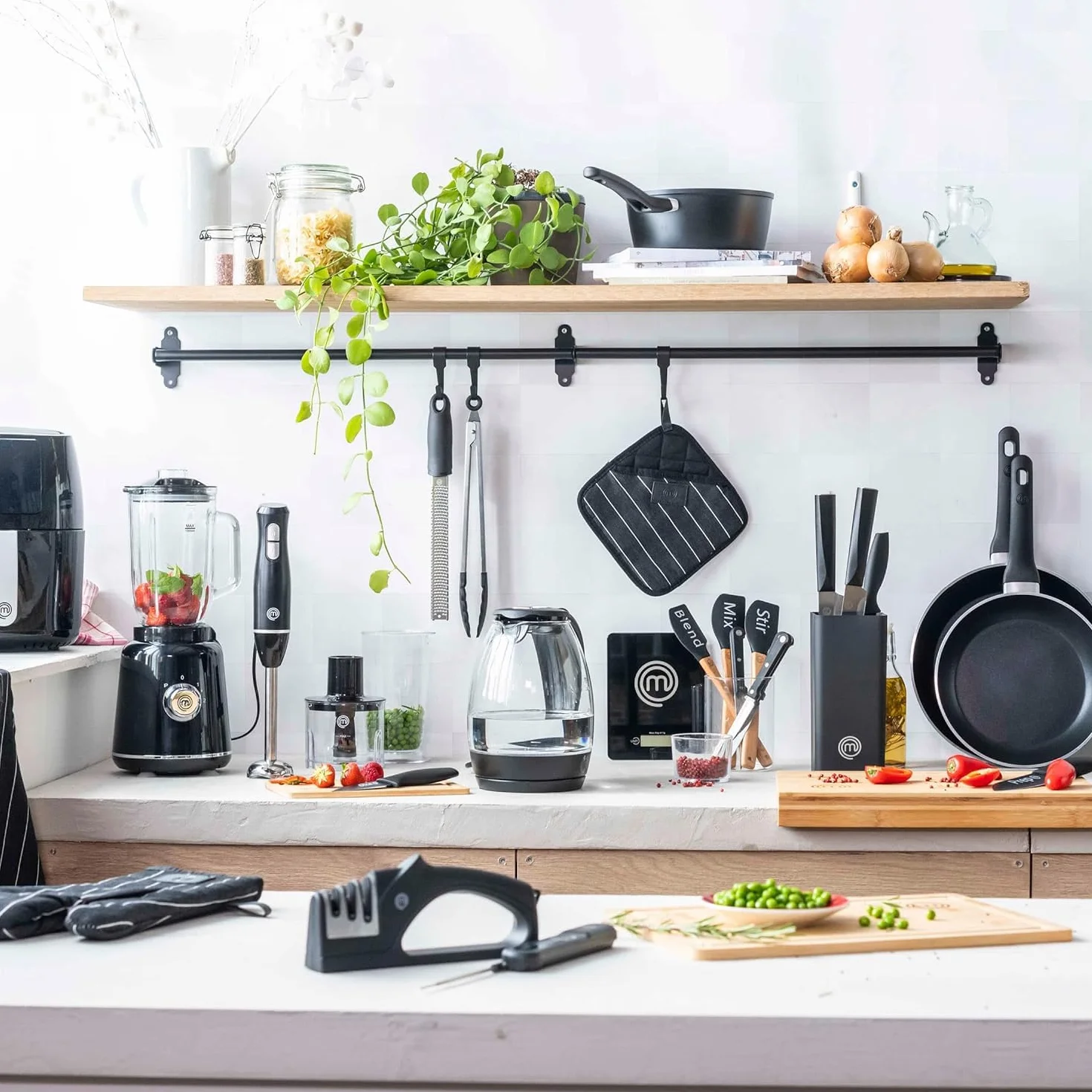 MasterChef Coltelli da Cucina 5 Pezzi Acciaio Inox Nero Lavabile in Lavastoviglie