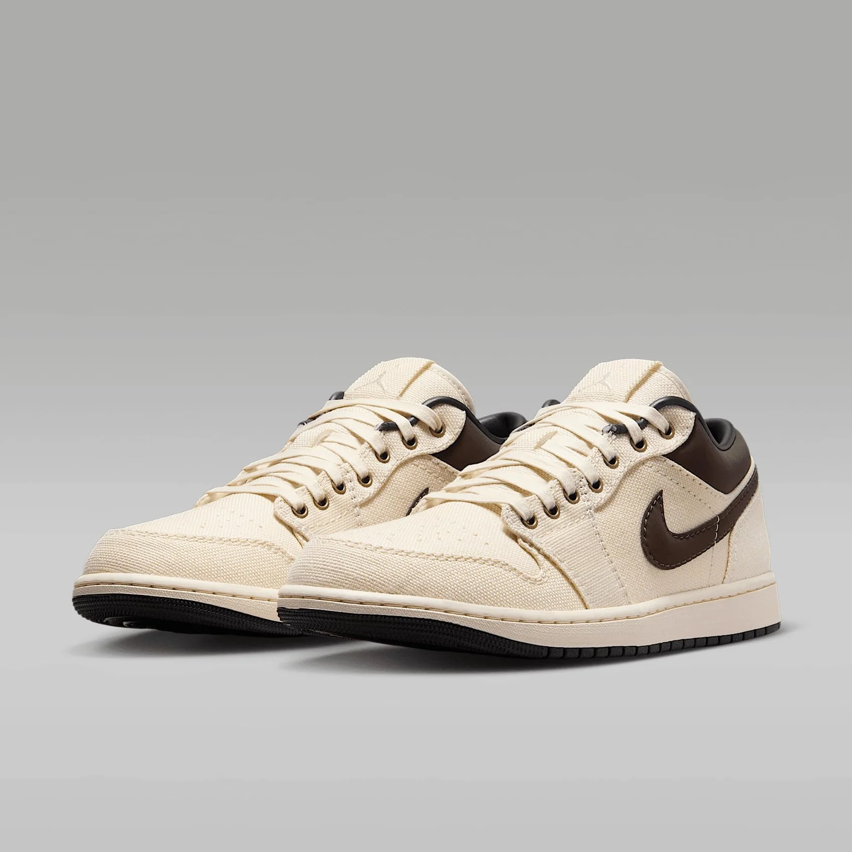 Air Jordan Low PRM Avorio Chiaro Marrone Barocco Off Noir