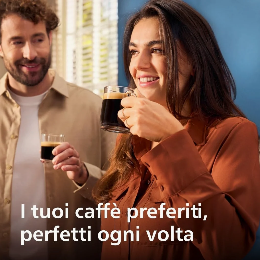 PHILIPS Serie 2200 Macchina da caffè Automatica - 2 bevande, Display Touch, Cappuccino con Montalatte Classico, Macinacaffè in Ceramica, Nero Opaco (EP2220/10)