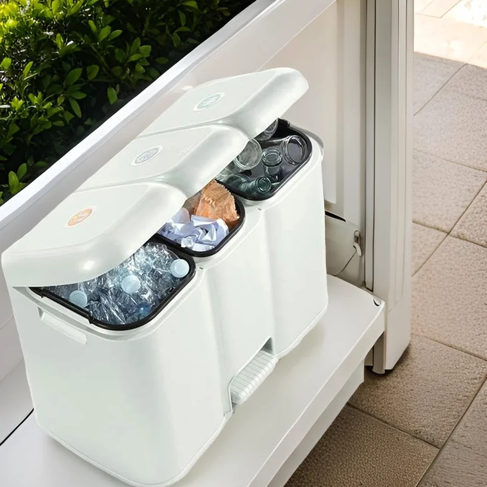 BuyStar Pattumiera Differenziata Bianca da 13+8+13 Litri Struttura Unica con Pedale e Secchi Estraibili 58.5x32xh41.5cm + Etichette Adesive per Differenziare il Riciclaggio
