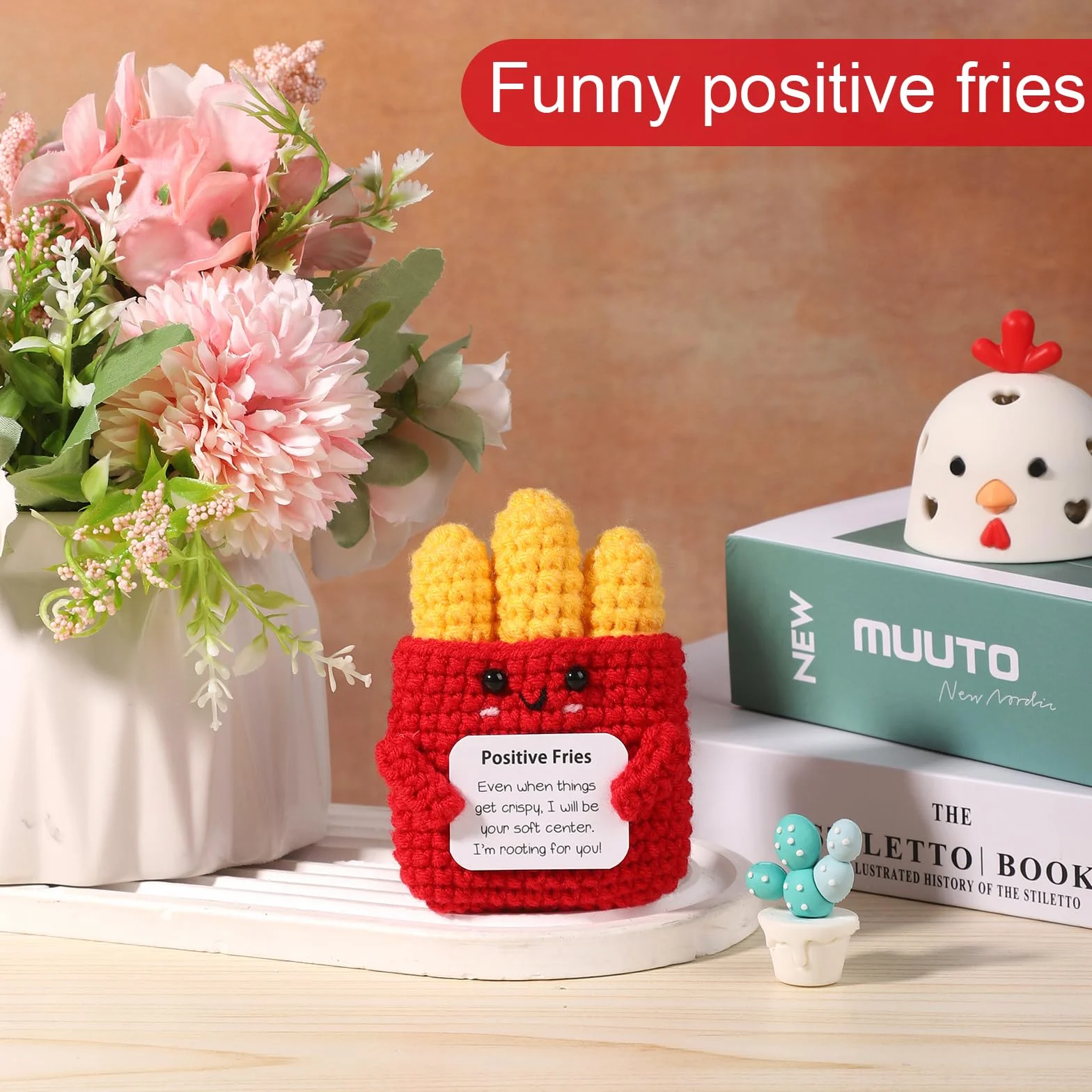 Mini Patatine Fritte Positive, 9cm Patatine Fritte a Maglia di Sostegno Emotivo Giocattolo Peluche Positivo con Carta Creativa Bambola all'Uncinetto Regalo di Incoraggiamento per Bambini Amici