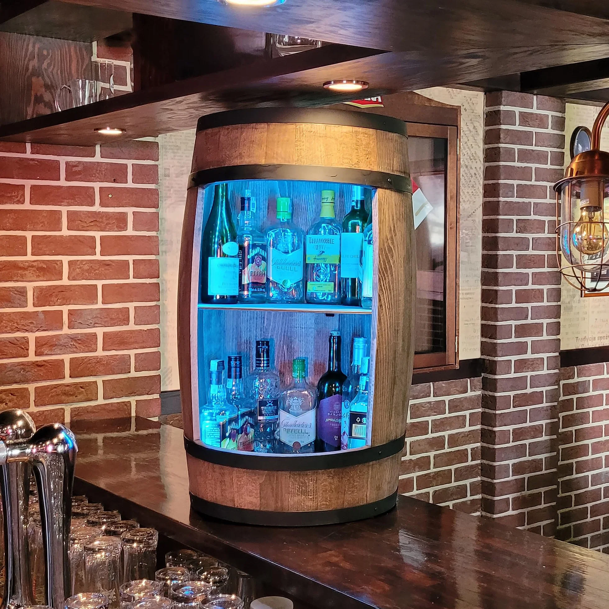 weeco Mobiletto bar a barile in legno con illuminazione a LED RGB, Minibar a forma di botte. Armadietto con ripianoper vini whisky - botte tavolo.Un uomini, Botte per Vino (wengé)
