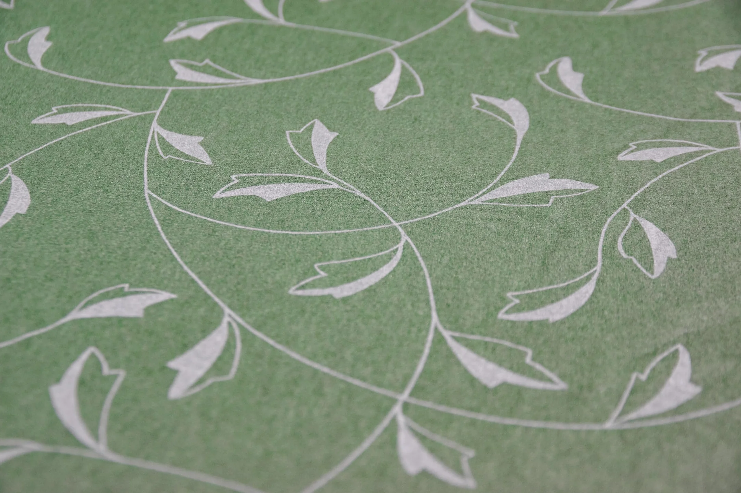 Copertina per Asse da Stiro, Compatibile con Foppapedretti, Colore Argento/Verde, Copriasse da stiro , copertura asse da stiro con Elastico, Tessuto 100% Cotone, 115 x 63 cm, Made in Italy