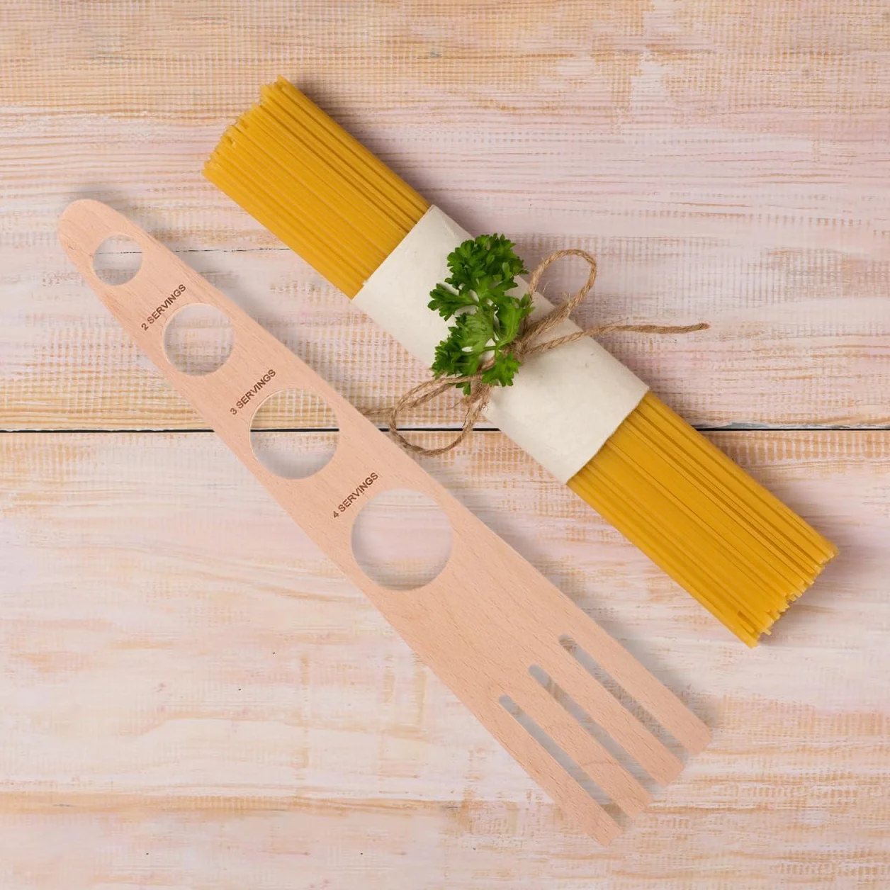 Ciieeo Misuratore Dose Spaghetti in Legno Con 4 Fori Per Porzioni Da 4 Persone Strumento Compatto Per Cucina Domestica E Chef Controllo Preciso Delle Porzioni Di Pasta