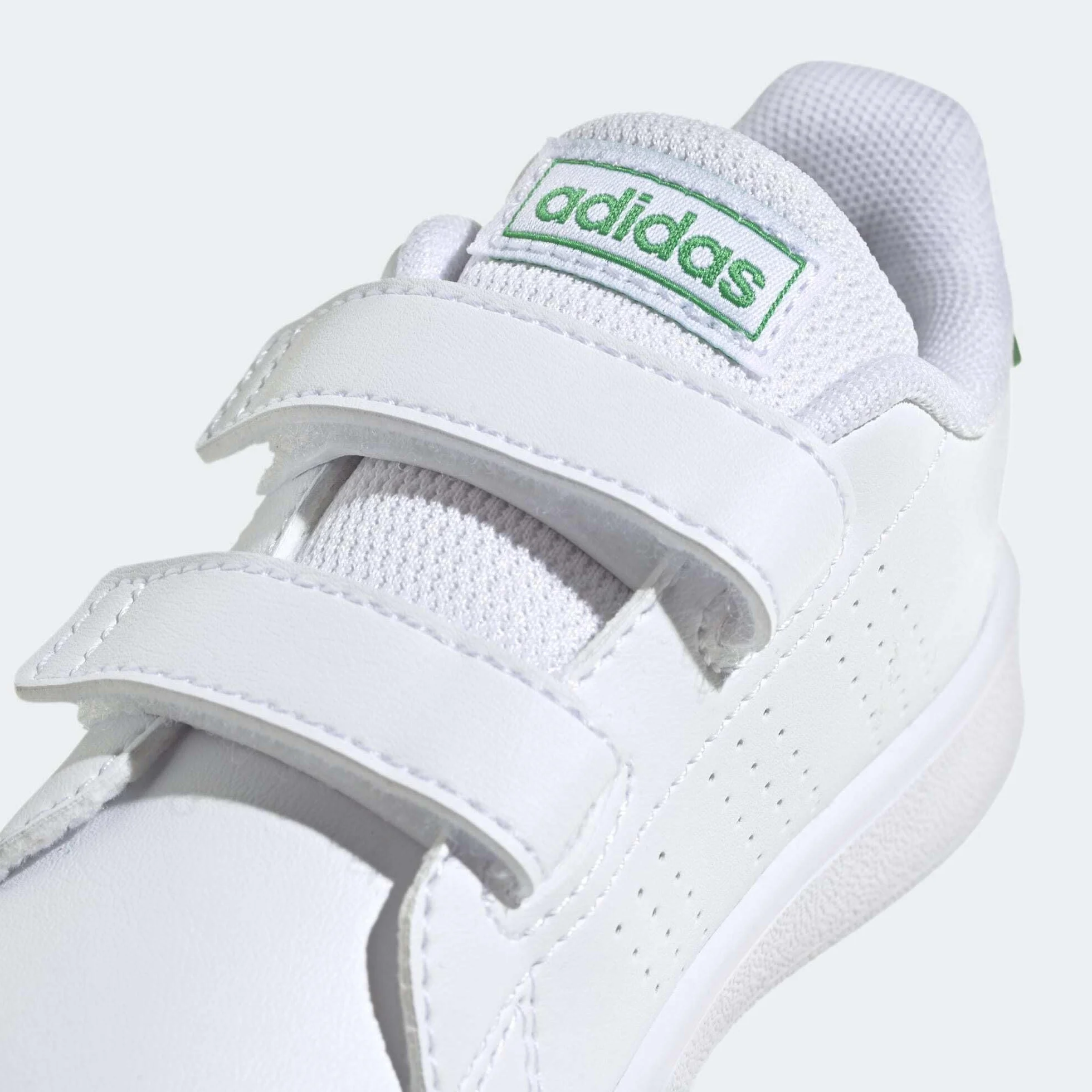 Adidas Kids Scarpe Advantage Lifestyle Court Due Chiusura a Strappo