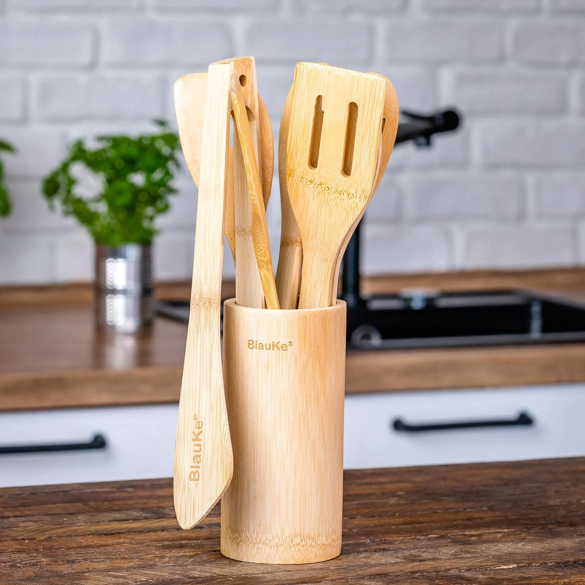 BlauKe® Set di Utensili da Cucina in Bambù Naturale - 8 Pezzi con Paletta, Spatola, Pinze, Cucchiaio in Legno, Porta Mestoli