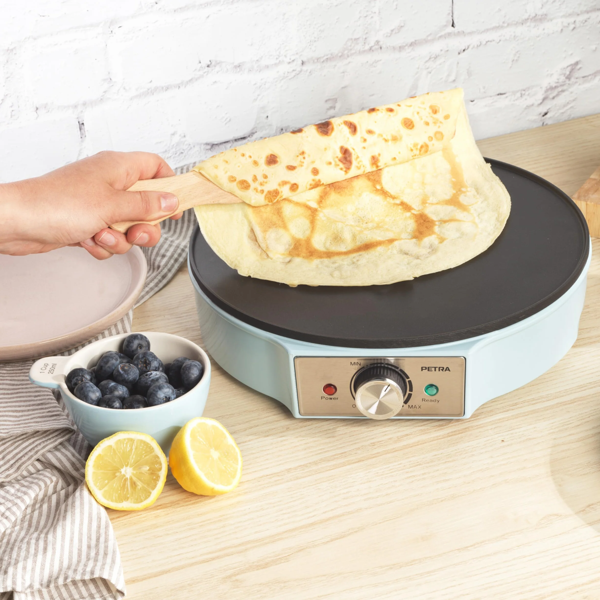 Petra PT6223BLVDE macchina per crepes piastra elettrica antiaderente 30 cm 1200W blu