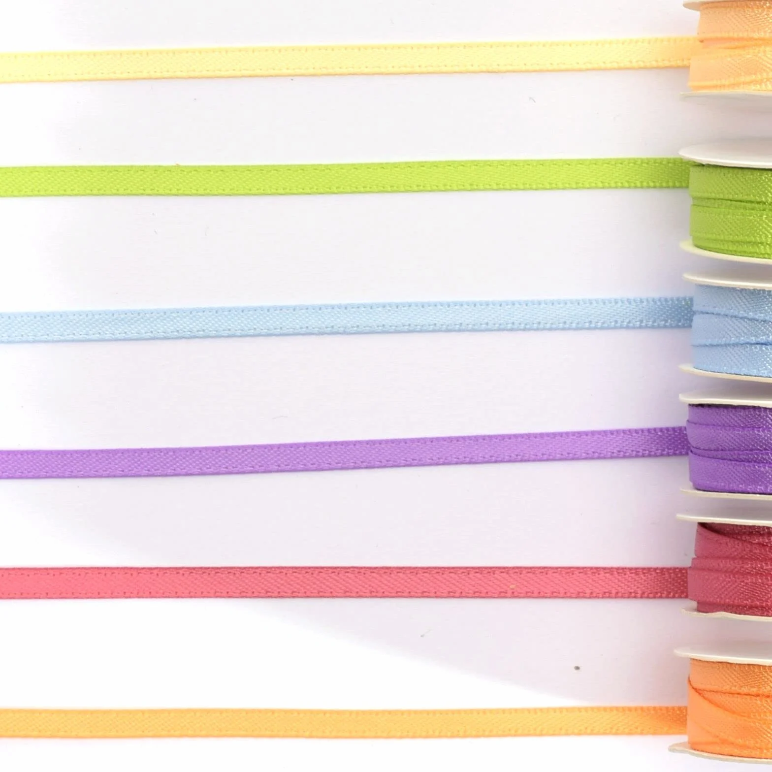 Vaessen Creative Nastro Satin Primavera 6 Colori 6 mm x 2 m Biadesivo Lucido per Scrapbooking