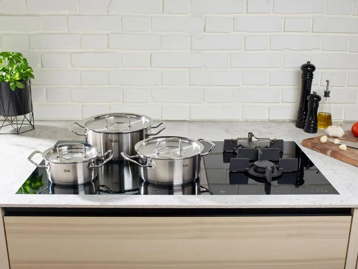 Fissler Original,Profi Collection Pentola per arrosti in acciaio innox 4.6 L, 24 cm, con coperchio in metallo, adatta per fornelli a induzione