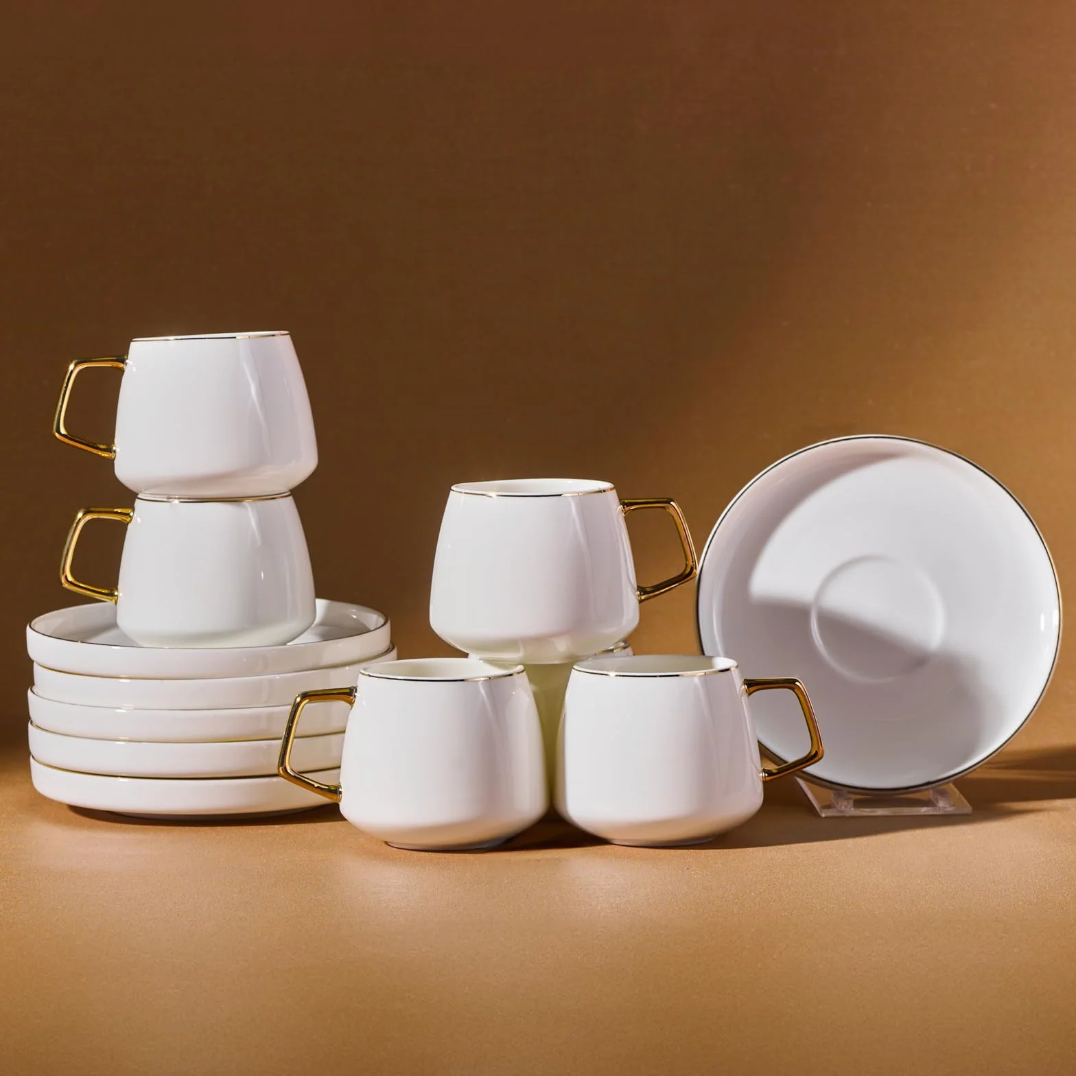 KARACA Saturn Set di Tazze da Caffè Turche per 6 Persone, 12 Pezzi, oro Bianco e oro, 6 Tazze da Caffè e 6 Piattini, in Porcellana