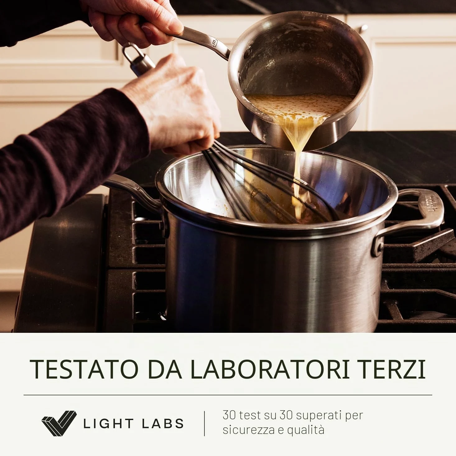 Made In Cookware - 4 Quarti Casseruola in acciaio inossidabile con coperchio - Prodotto in Italia - Pentola per salse rivestita in acciaio inossidabile a 5 strati - Pentole professionali