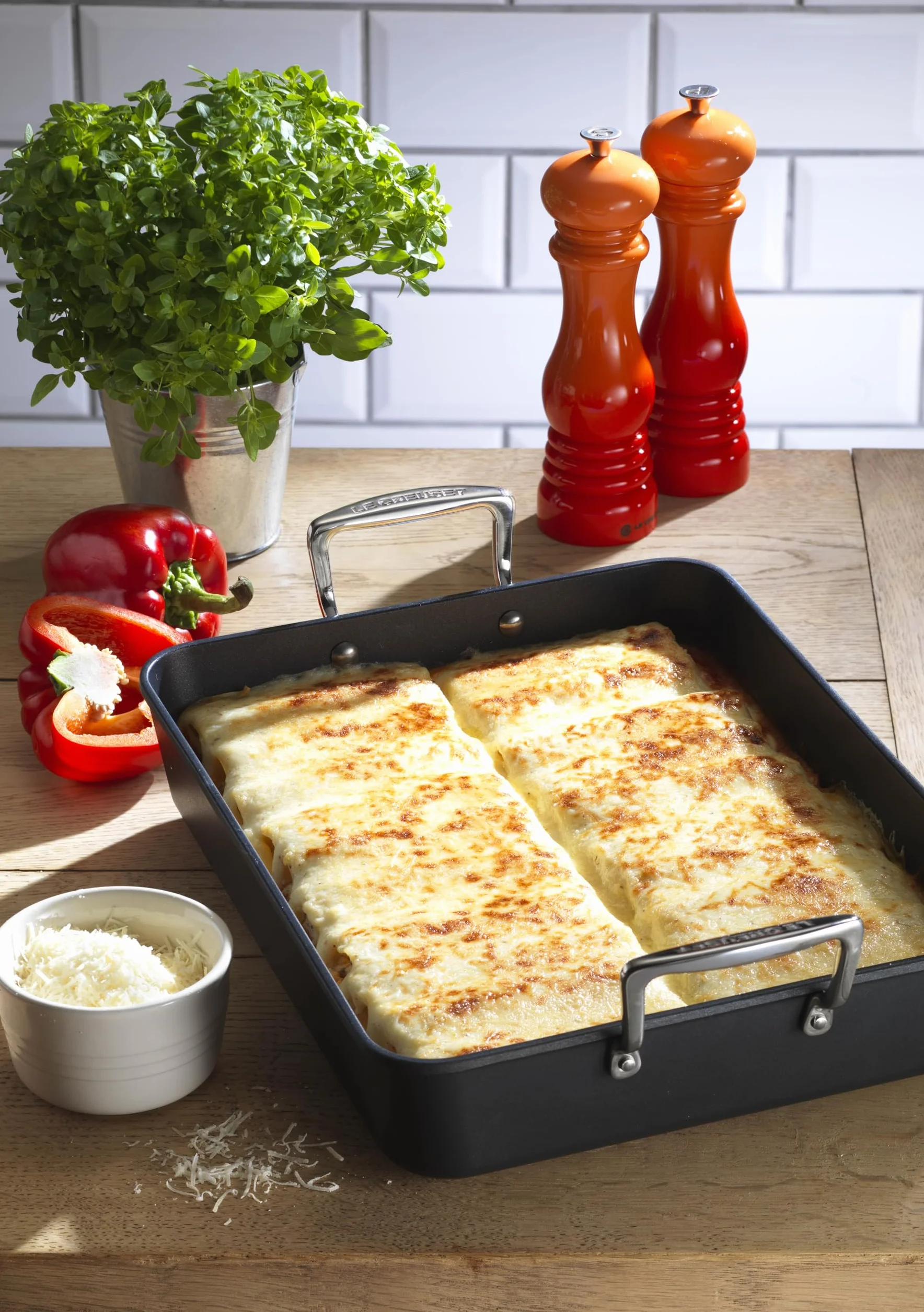 Le Creuset Arrostiera rettangolare in alluminio antiaderente, 35 cm, 5,5 L, 52104350010101