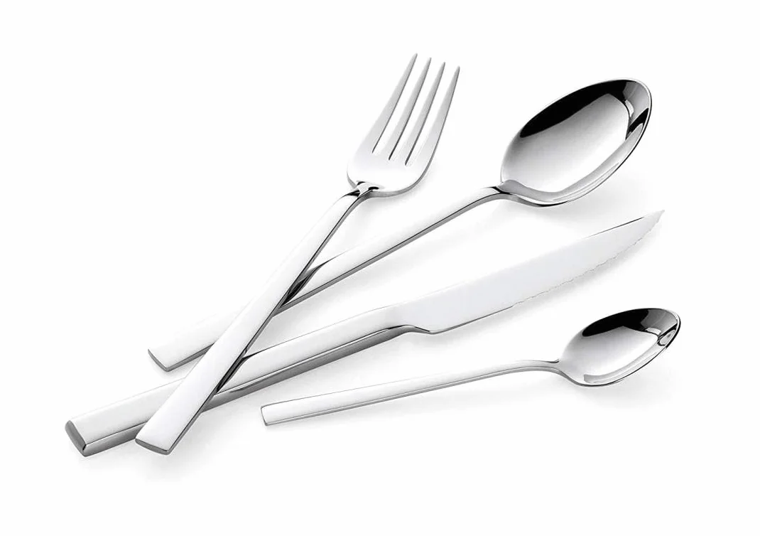 Lagostina Evelia Set di Pentole Induzione, Gas e Forno in Acciaio Inox 18/10, 13 Pezzi & Giada Set Servizio Posate Acciaio Inox 18/10 per 6 Persone, 24 Pezzi, con 6 Forchette