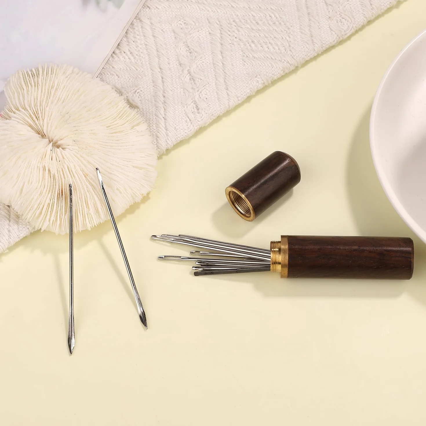 Aghi da Cucito per Pelle 15pz Kit Acciaio Cruna Grande Piegato Resistente Custodia Legno Artigianato